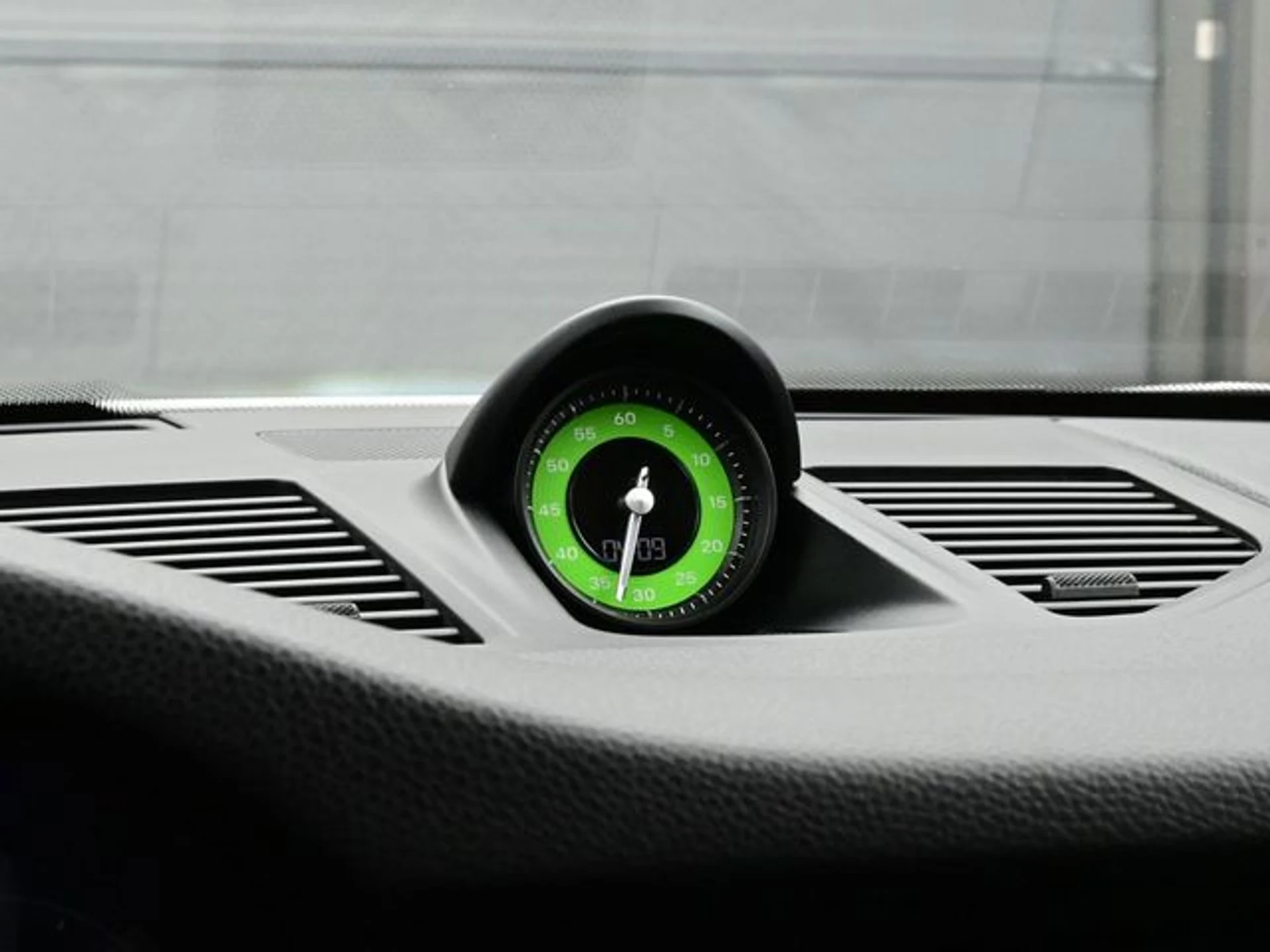 mph011_3812506609_942af3bb942892593818da761099a9a8x_735247b48d