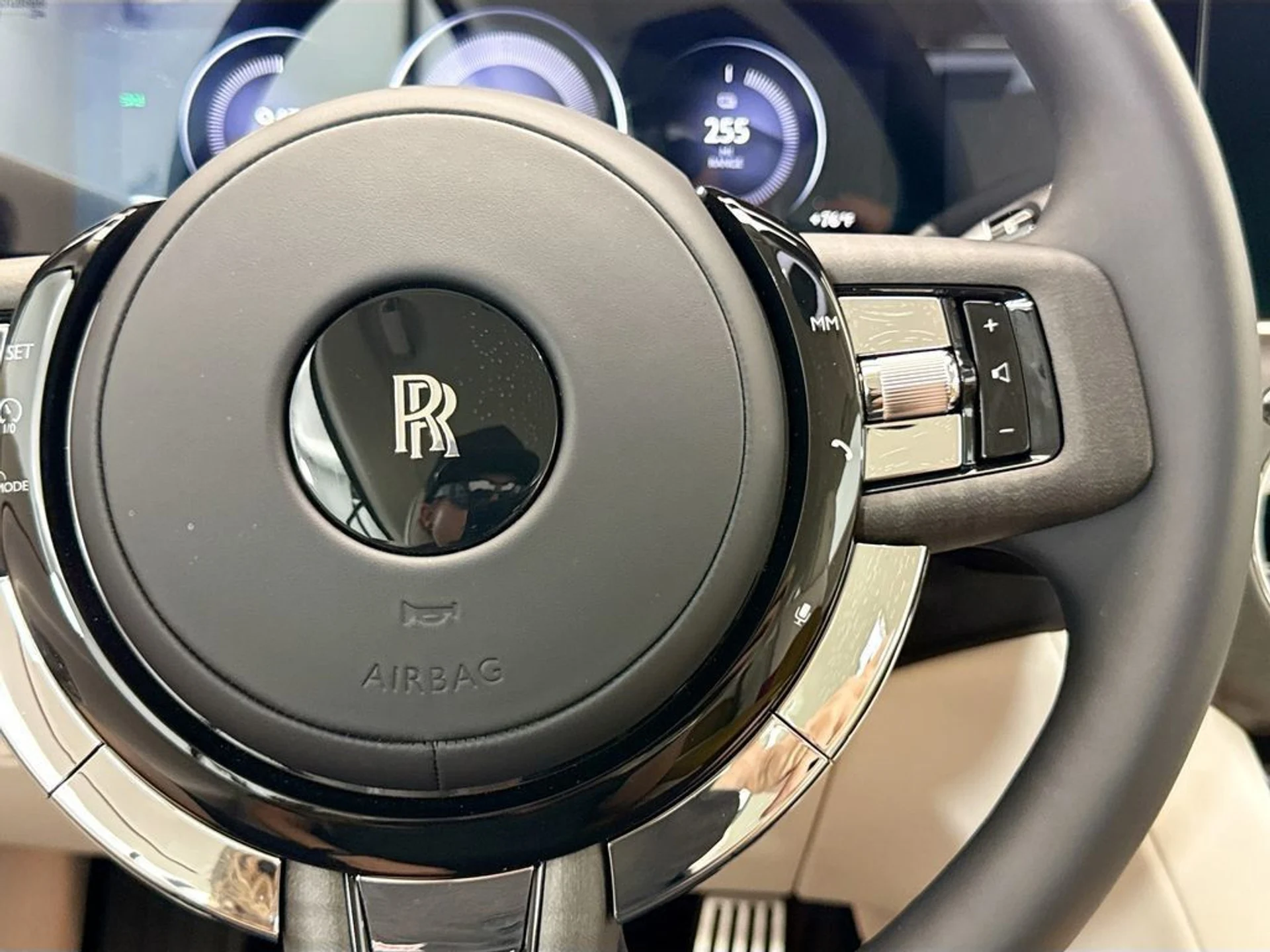 mph011_3817051658_used_2026_rolls_royce_spectre_coupe_8119_23019329_12_1024_a02f5f8a75