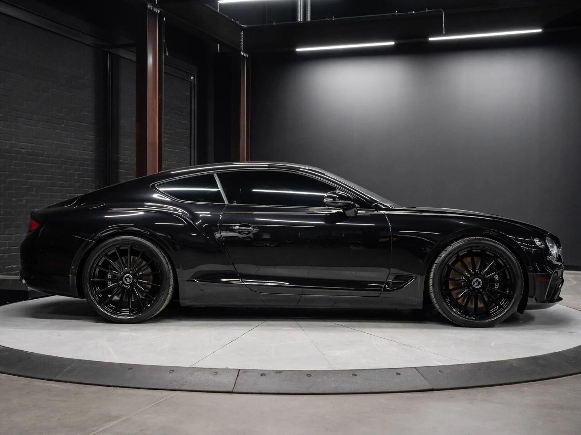 mph011_3843220849_bentley_continental_2022_a347cfdc52