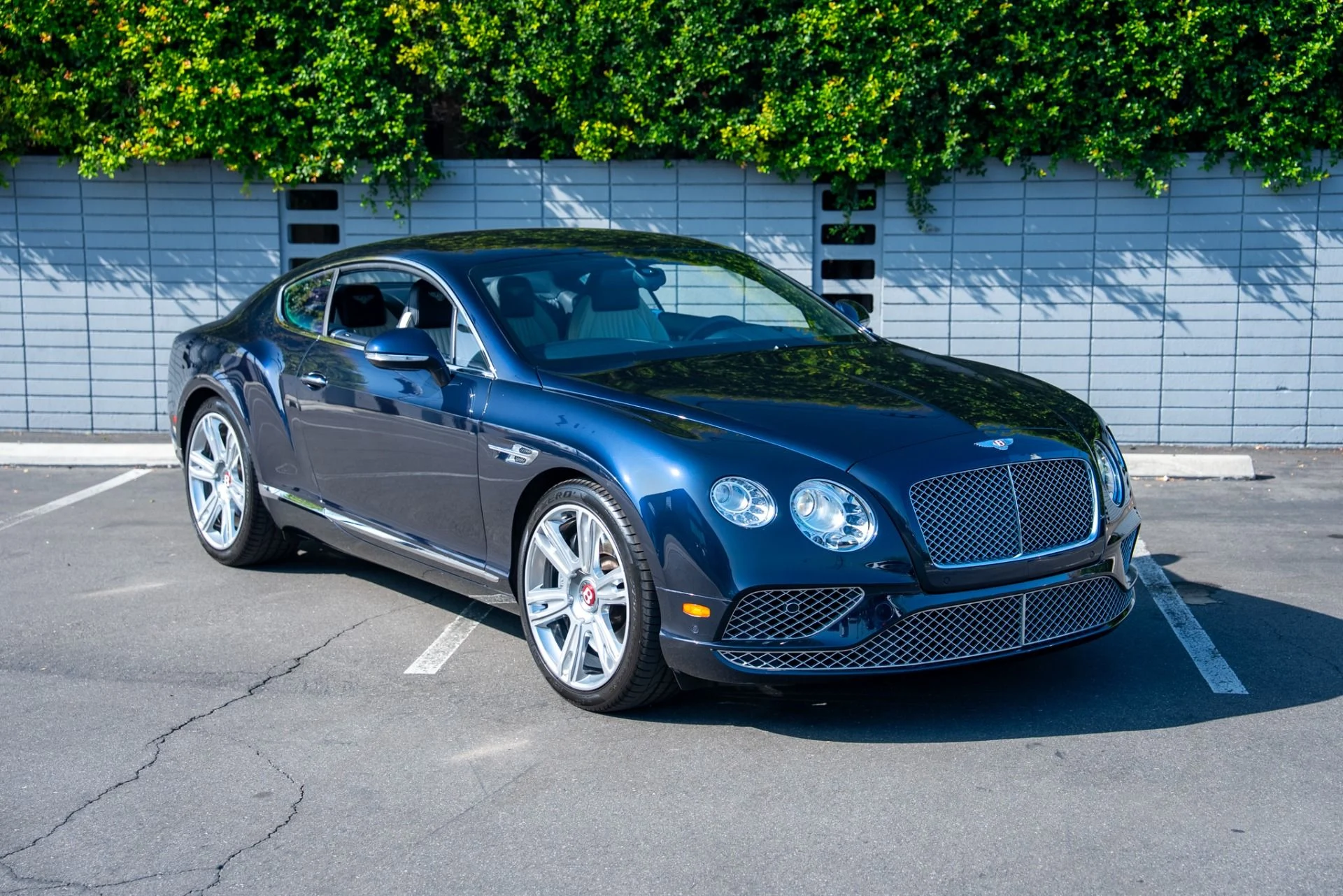 mph011_3843330053_Used_2016_Bentley_Continental_GT_V8_1762542267_d47a02391a