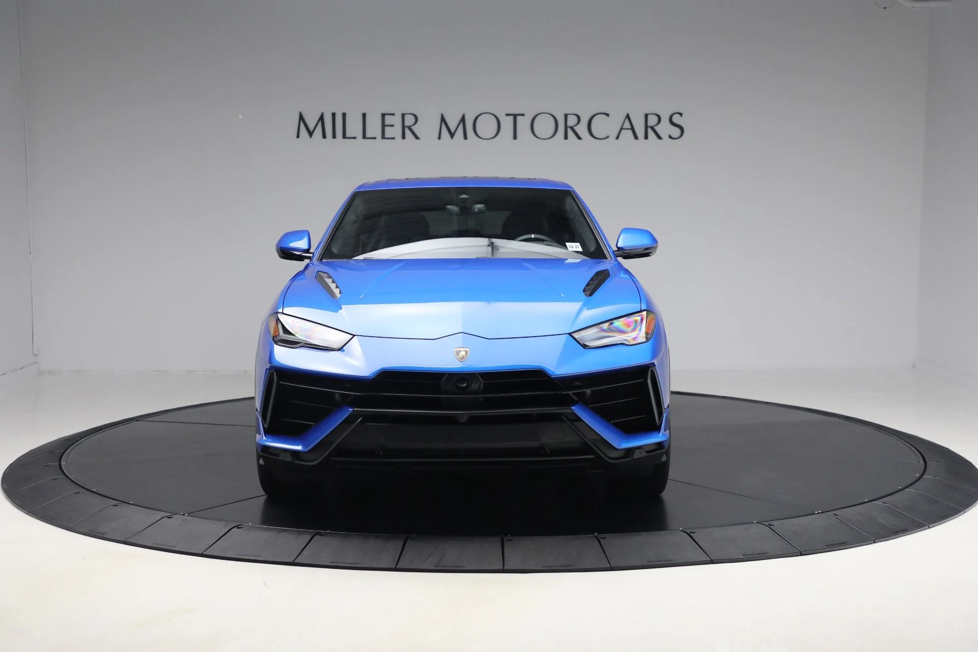 mph011_3844268751_Used_2024_Lamborghini_Urus_S_646007e95b