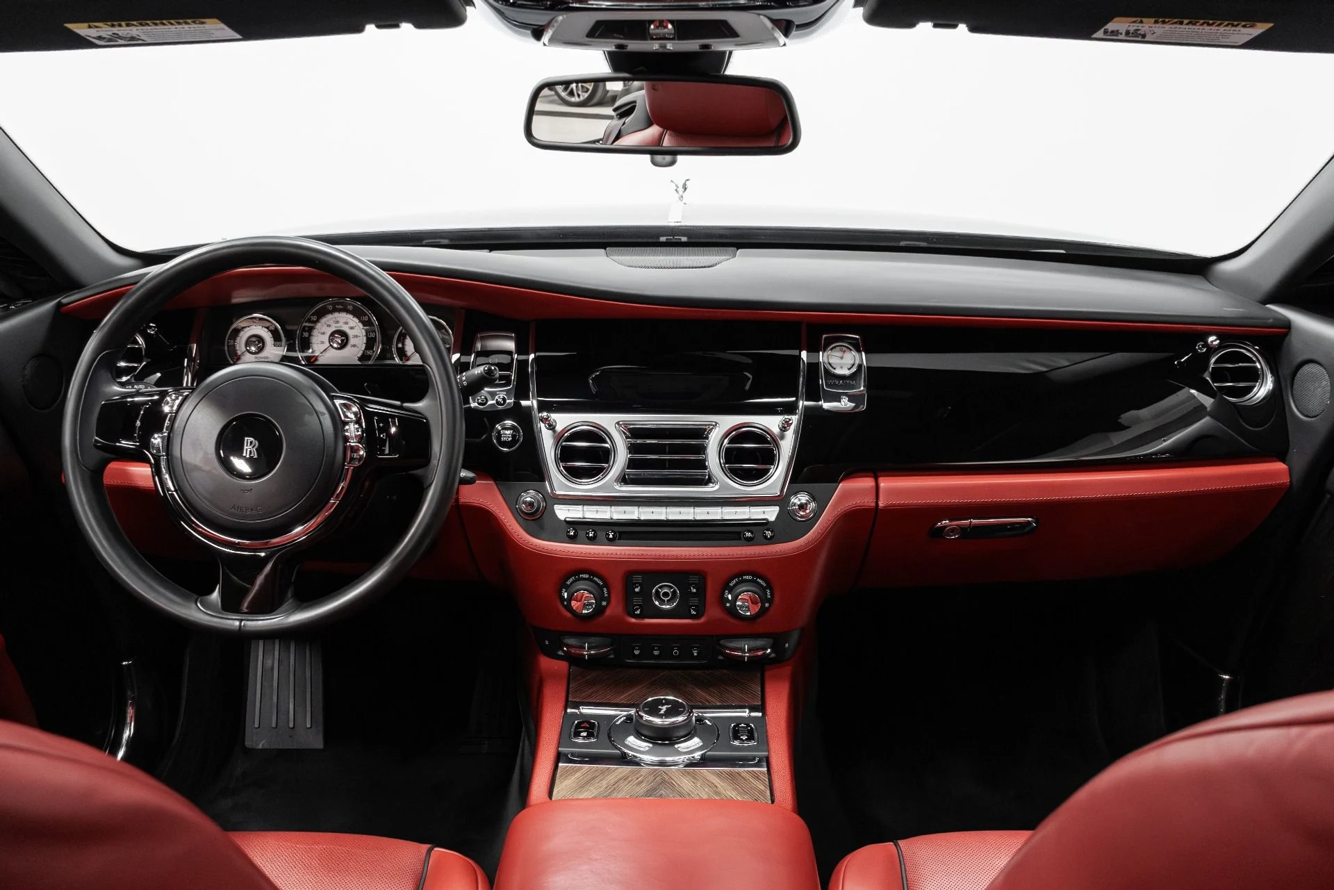 mph011_3845342377_Used_2014_Rolls_Royce_Wraith_1768708128_226fc6e216