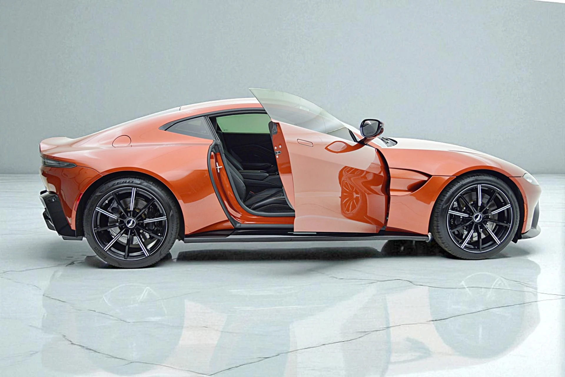 mph011_3849484259_Used_2020_Aston_Martin_Vantage_Coupe_a7b0bc3707