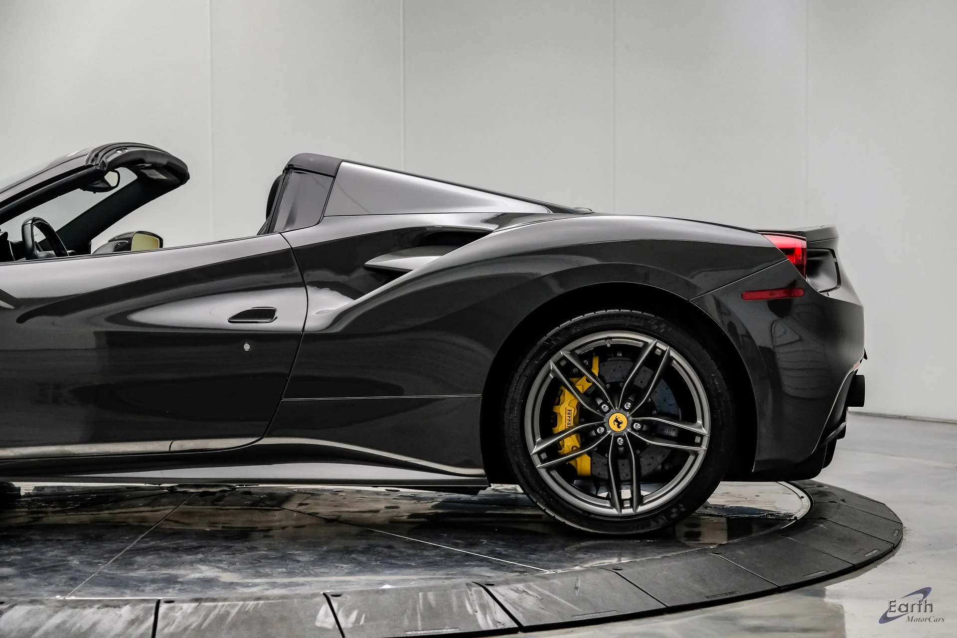 mph011_3860190461_132e9188a17c779eadcfdfdb210fc851x_e4945850db