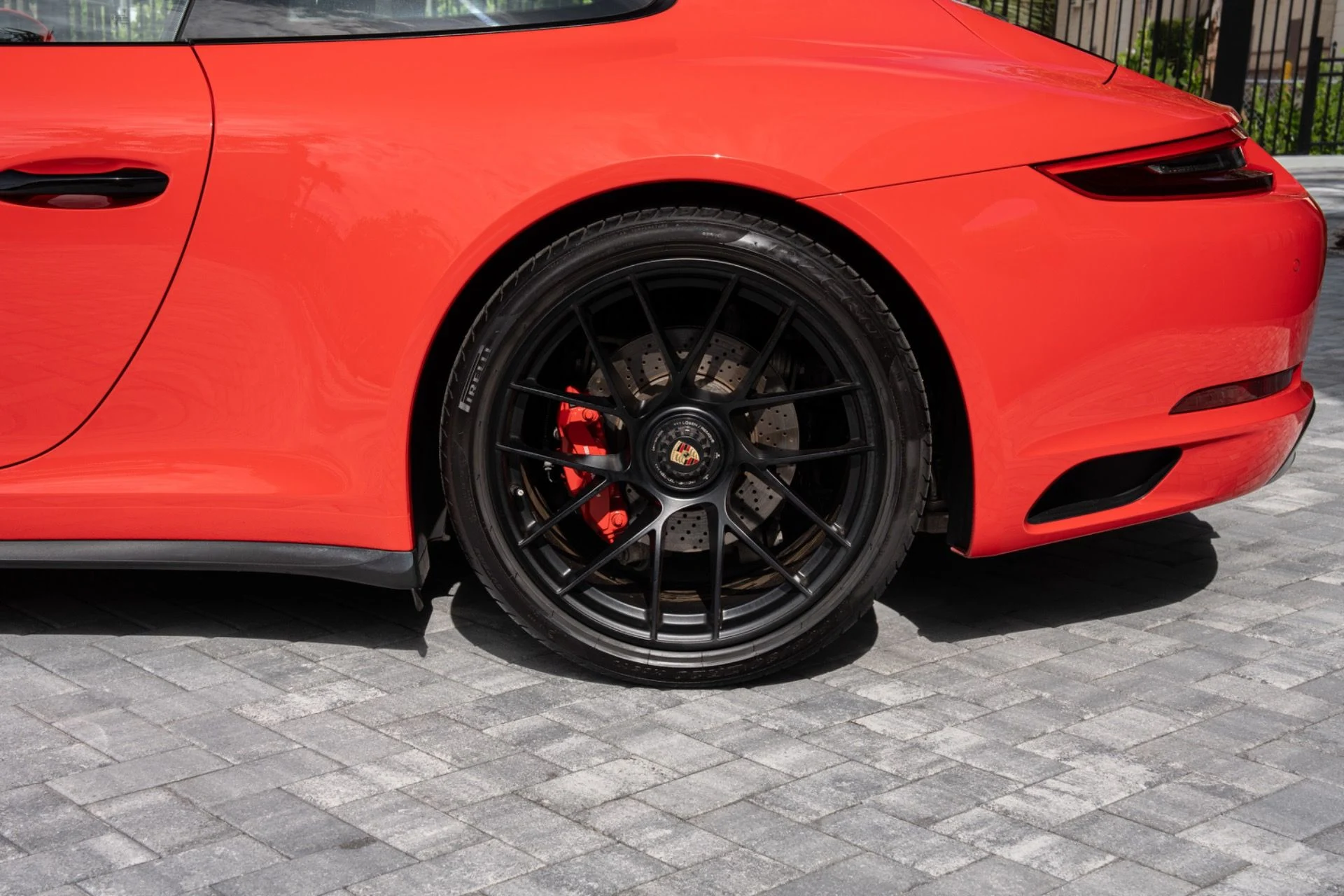 mph011_3860702888_Used_2019_Porsche_911_Carrera_4_GTS_1780346702_8c2f71e848