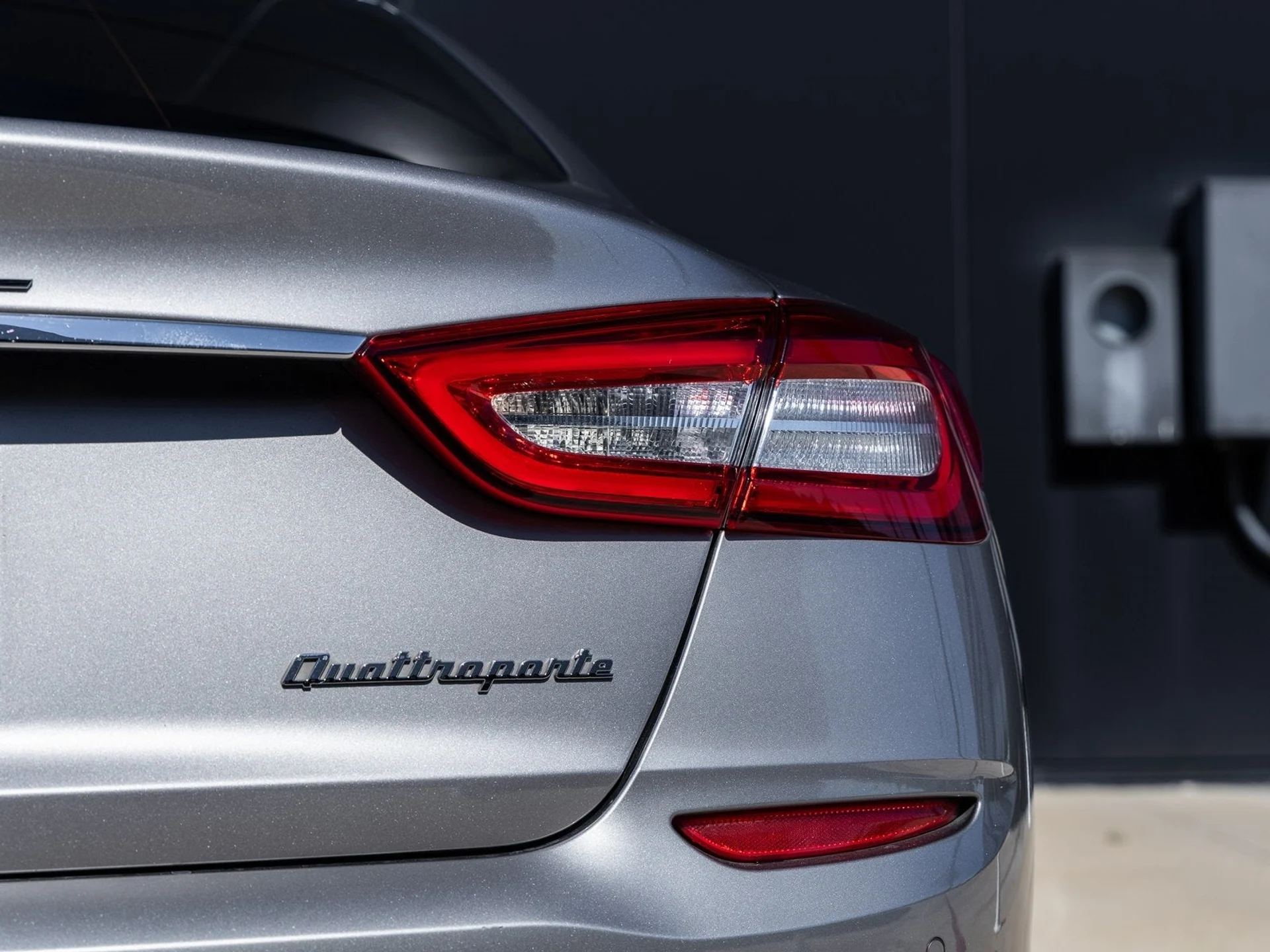 mph011_3863875416_12_61db478a55