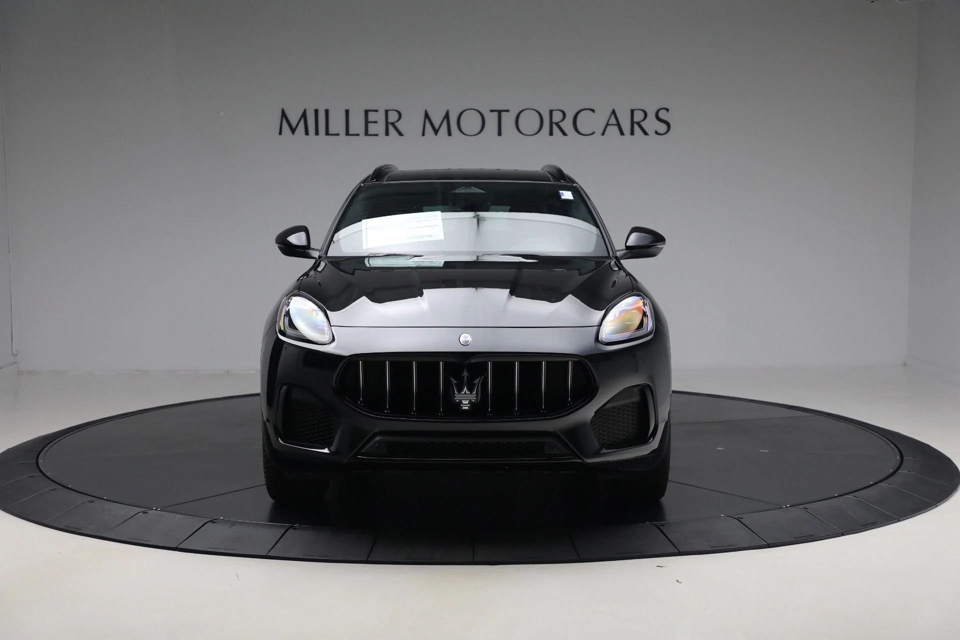 mph011_3866086665_New_2025_Maserati_Grecale_1372a85272