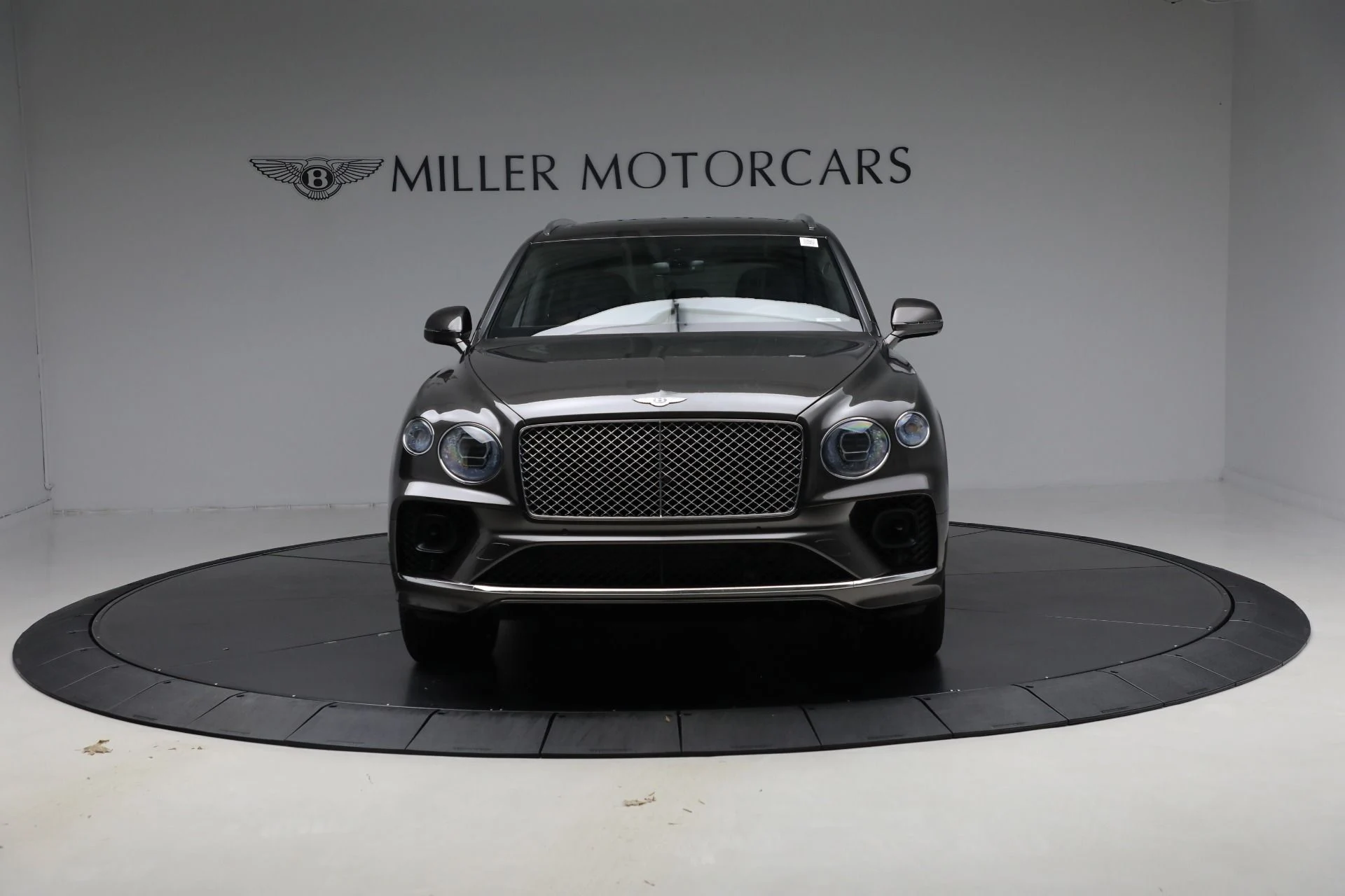 mph011_387377909_Used_2021_Bentley_Bentayga_First_Edition_V8_1760803209_f5e16d3c24