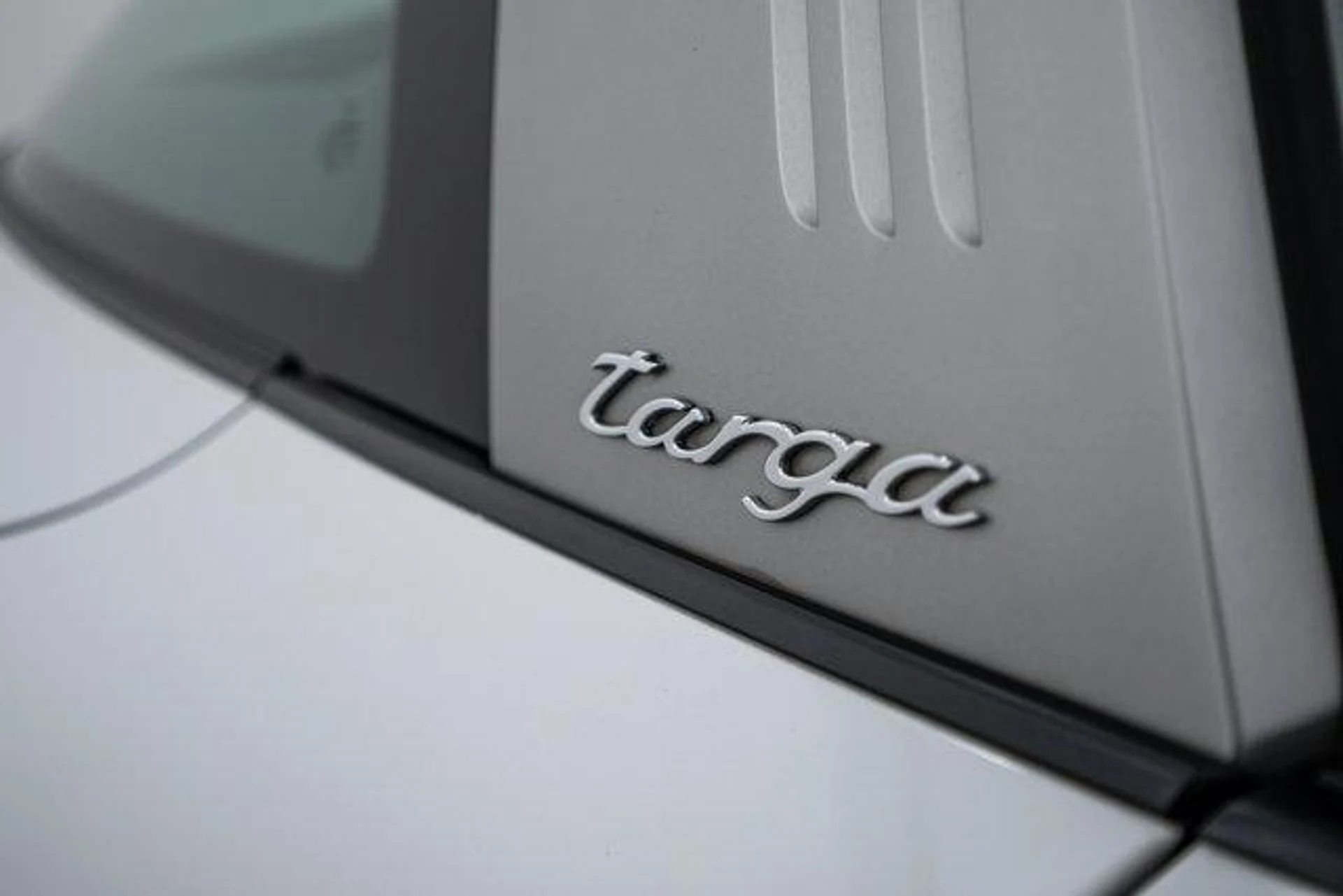 mph011_3875674293_vwtm_DHF_Mj_JF_Ep_s1_Q1u7_L_Em8_c_19293b0527