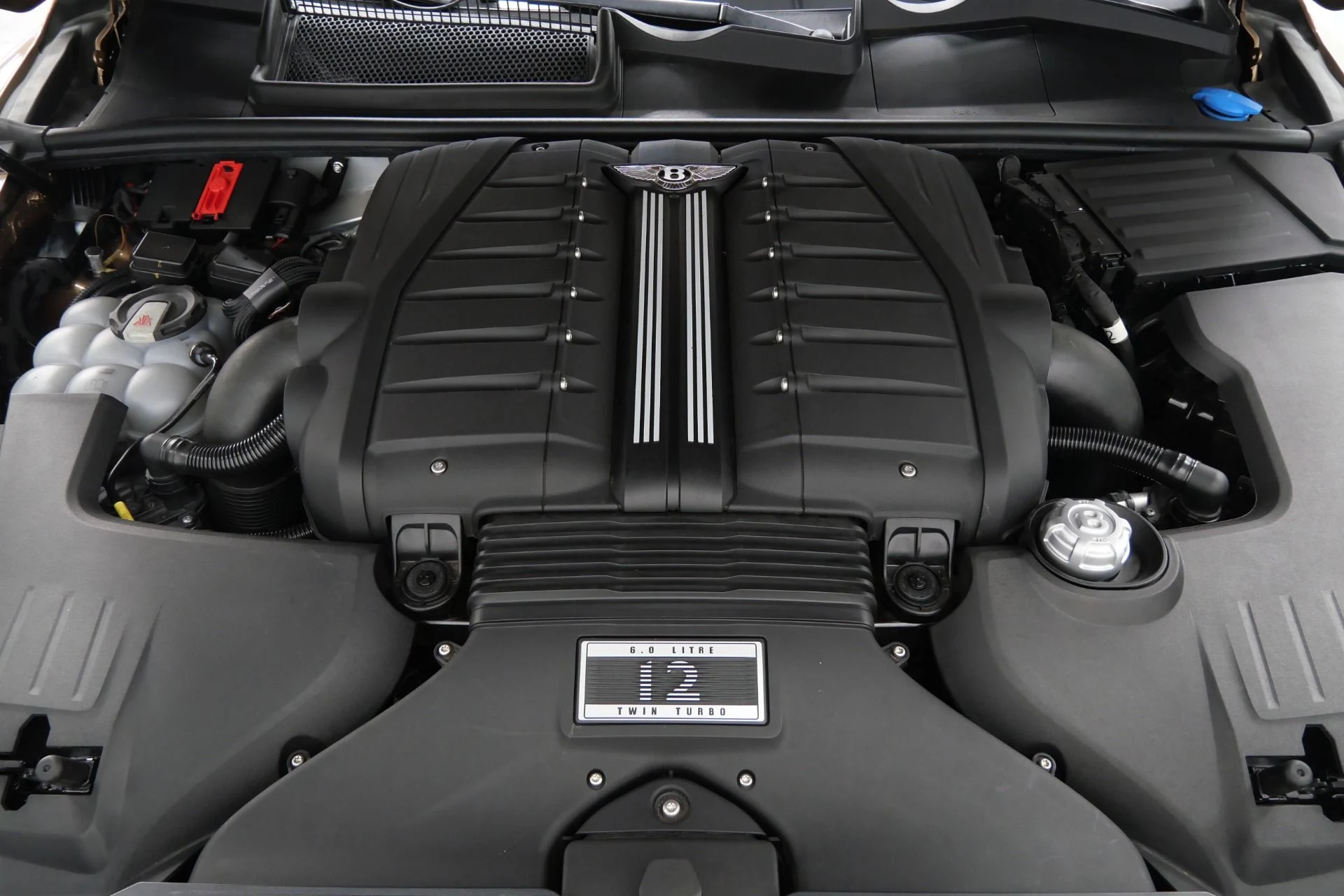 mph011_3875725656_Used_2017_Bentley_Bentayga_W12_Four_Seat_Comfort_Specification_with_Rear_Console_1776956660_73584a3a97