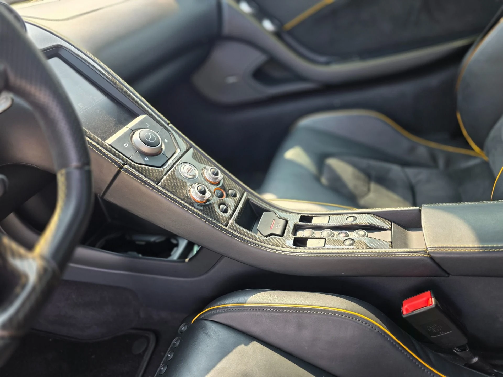 mph011_3878401531_Used_2015_Mc_Laren_650_S_Spider_1754412764_d7ad7d2bf5