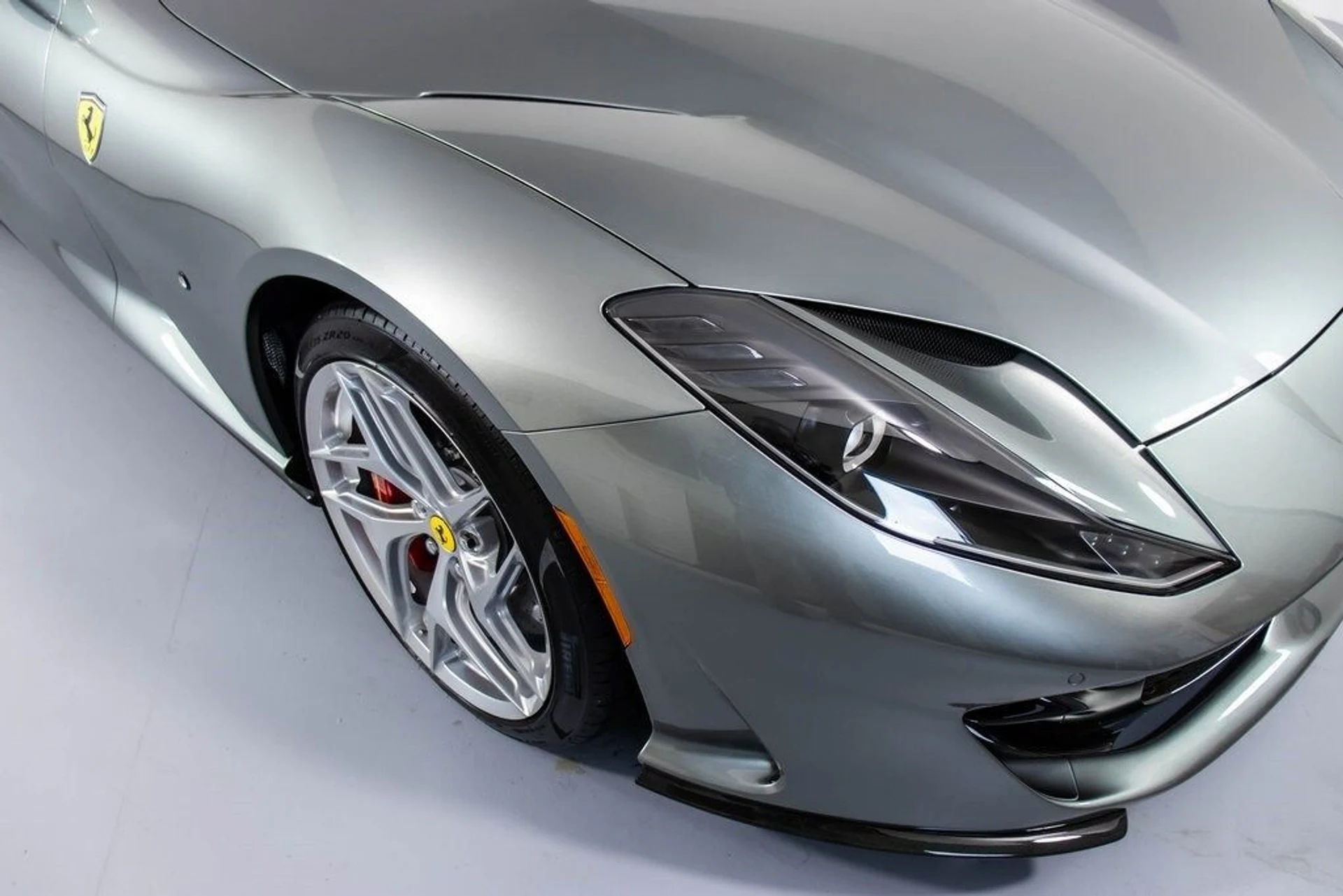 mph011_3878927236_174565adcb80f4981b9300cf37db5d7ex_910ee08f92