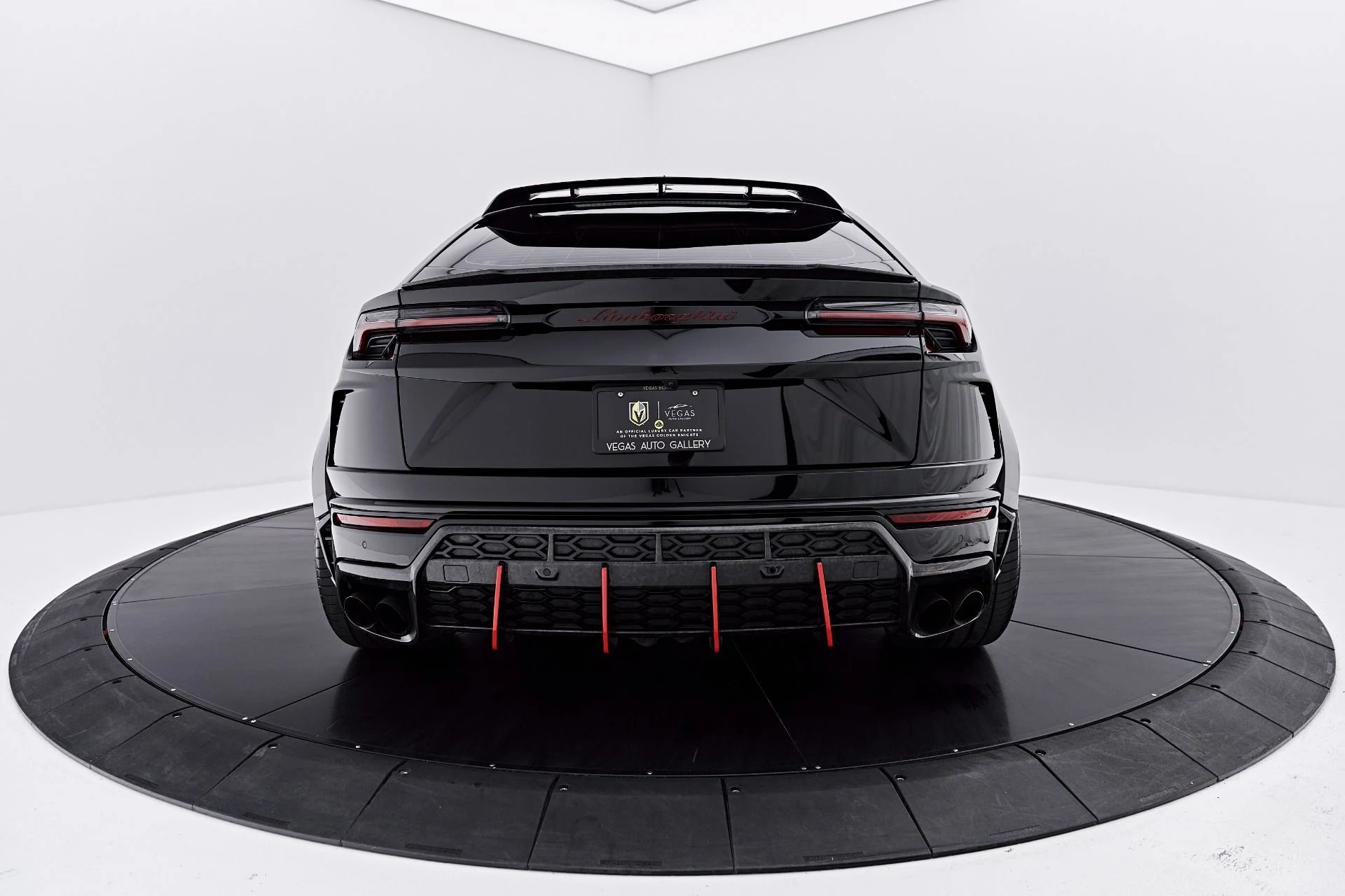 mph011_3880902262_Used_2022_Lamborghini_Urus_1788219516_3daa0c873d