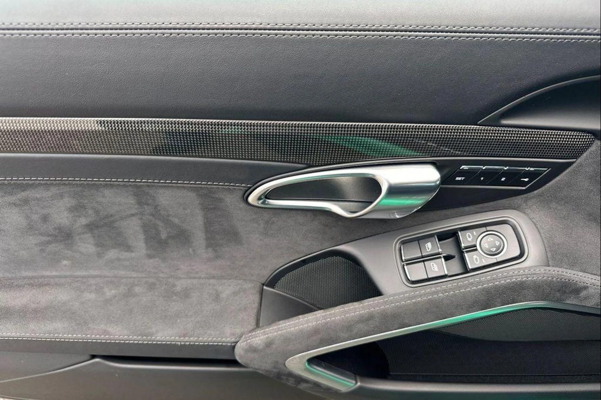 mph011_3881788881_ENQ_4_M2p_Ie0_K5_El_Ik_Jijy9bb_XK_4_0210dfebce