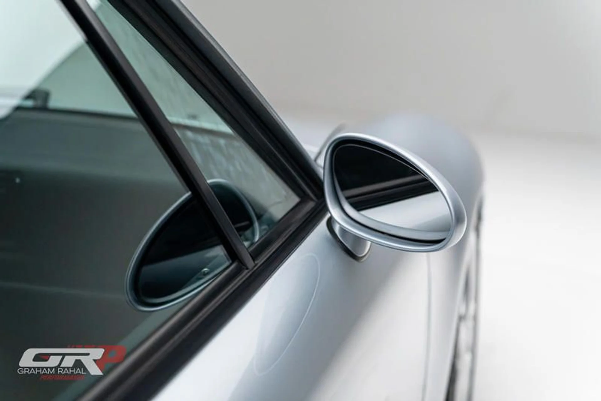 mph011_3885122082_18_E9_EA_7_A_7728_4_EA_5_B4_CD_8_D7_E59_FE_15_B4_6c84b551c5