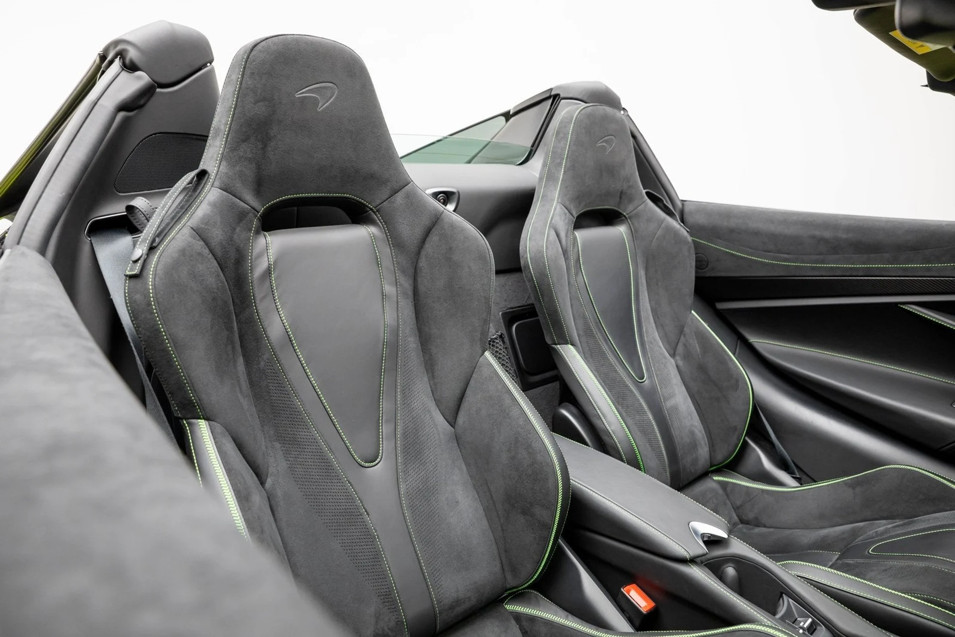 mph011_3885180953_12_f5a3465875