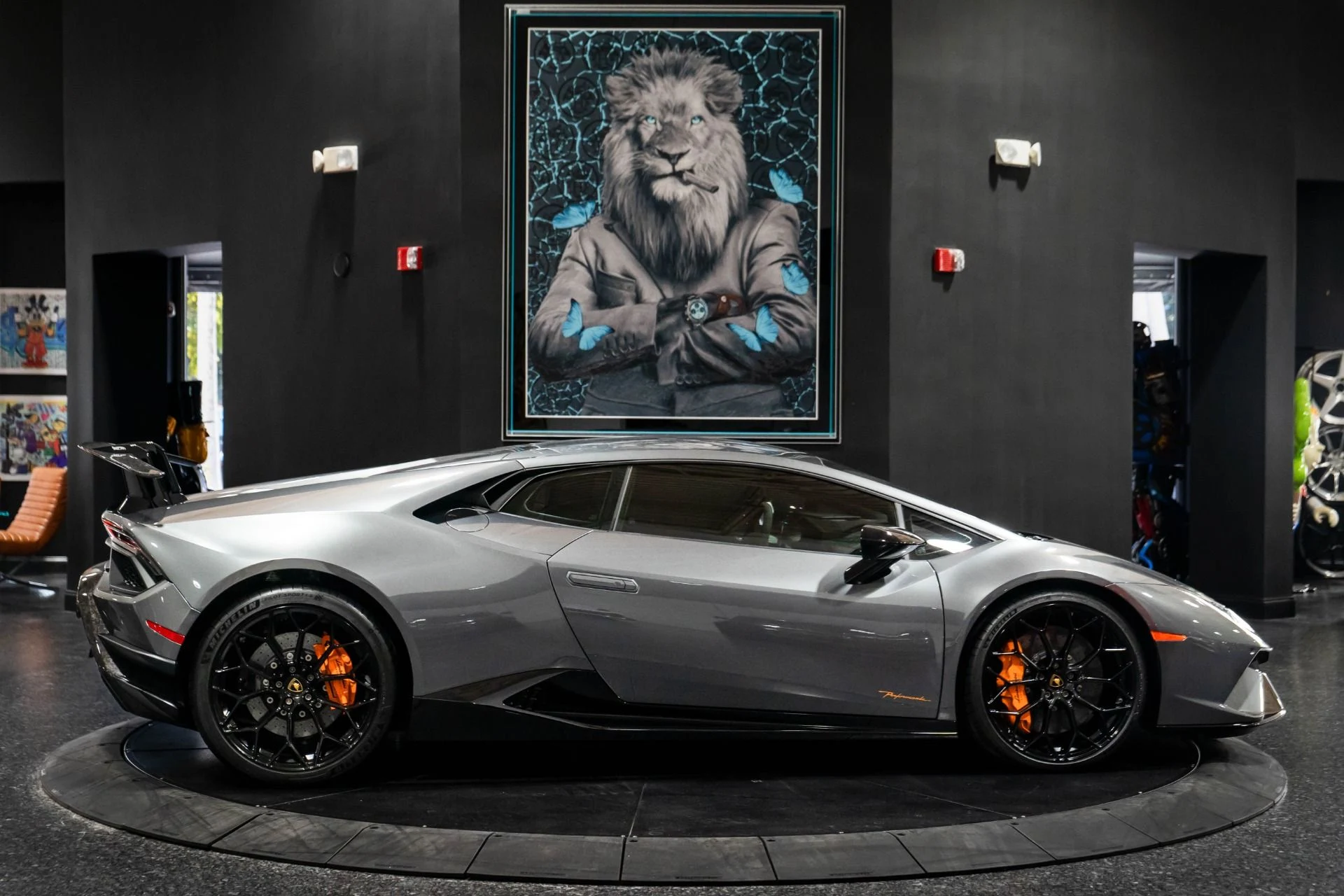 mph011_3889369380_Used_2019_Lamborghini_Huracan_LP_640_4_Performante_1767503980_f0b542470d