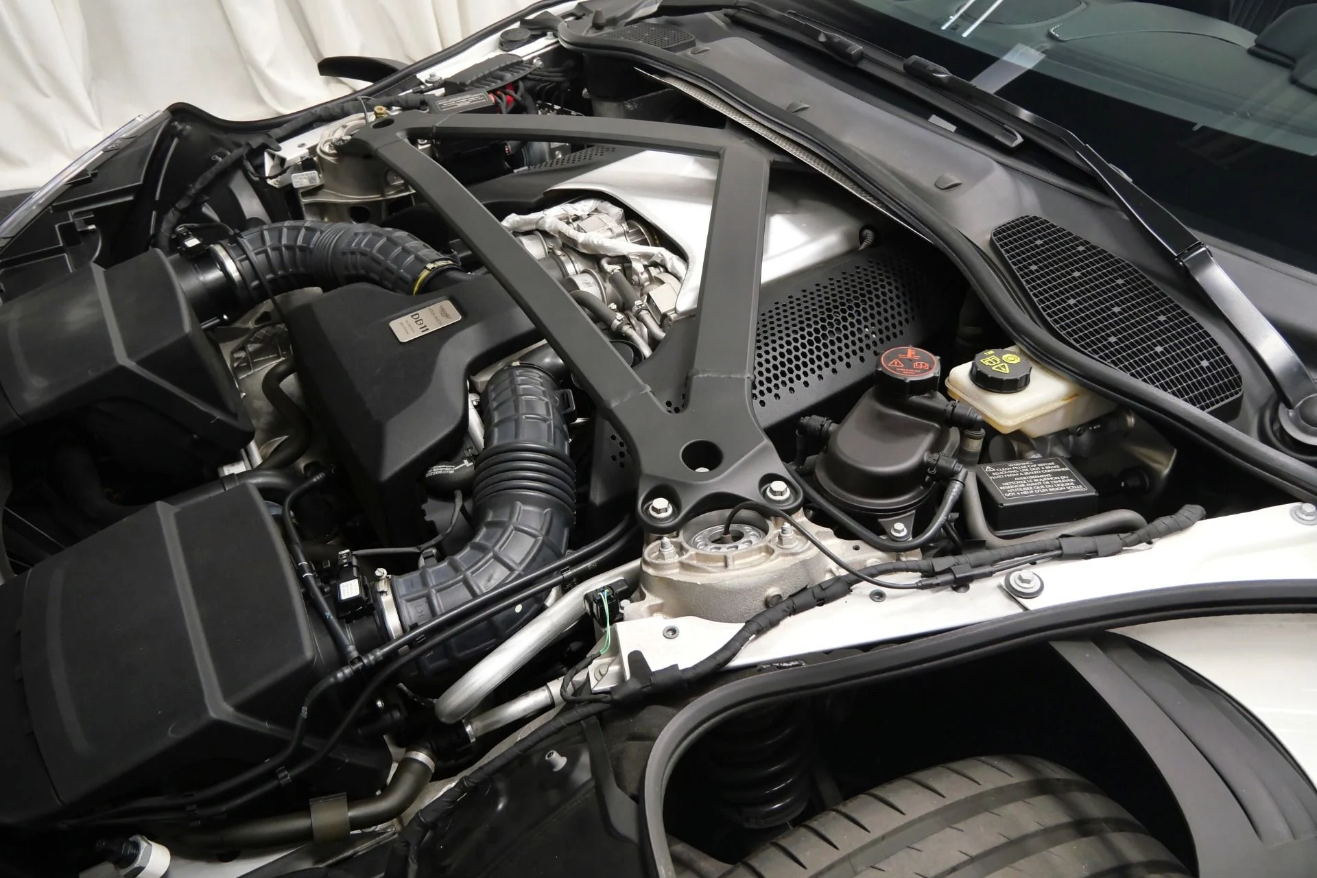 mph011_3894765259_Used_2019_Aston_Martin_DB_11_Volante_Gloss_Black_Bodypack_Heated_and_Ventilated_Seats_1764691005_c588fd0bbe