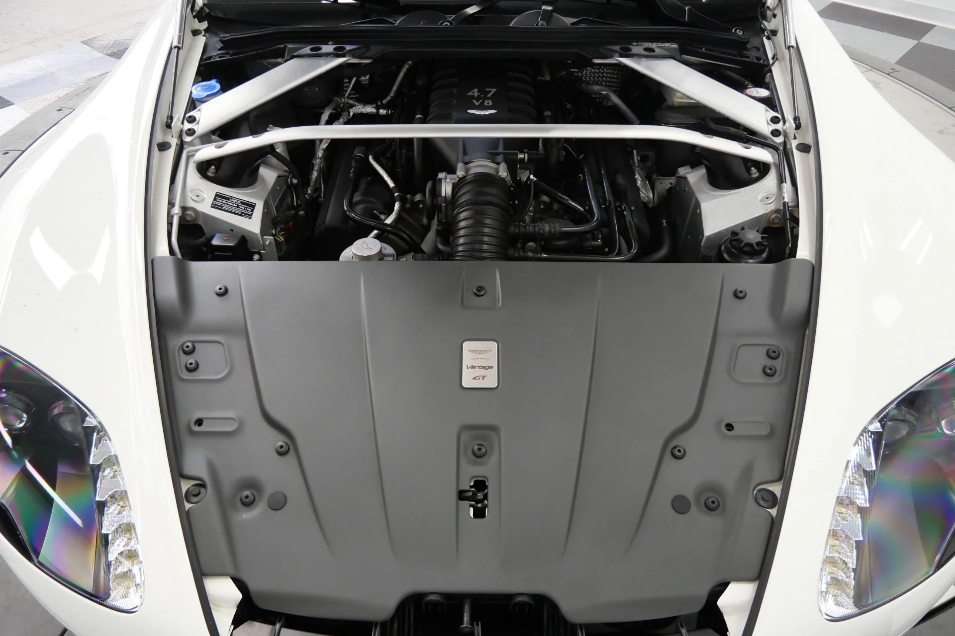 mph011_3896777813_Used_2016_Aston_Martin_V8_Vantage_GT_7_Speed_Manual_Low_Miles_Sport_Exhaust_1777396447_d1e3bc5532