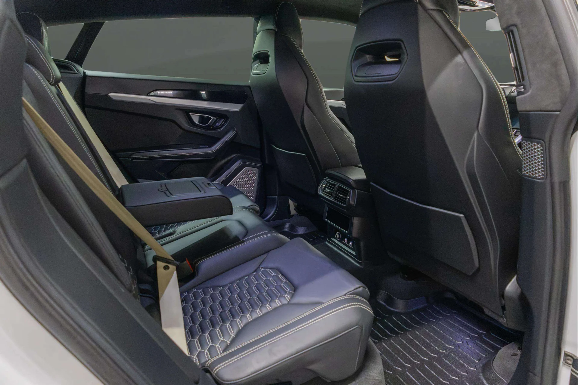 mph011_390563091_50befa59_4586_40d8_b0c4_4c8f1caf39de_202120_Lamborghini20_Urus2028_ZPBCA_1_ZL_3_MLA_1510329_12_b103875414