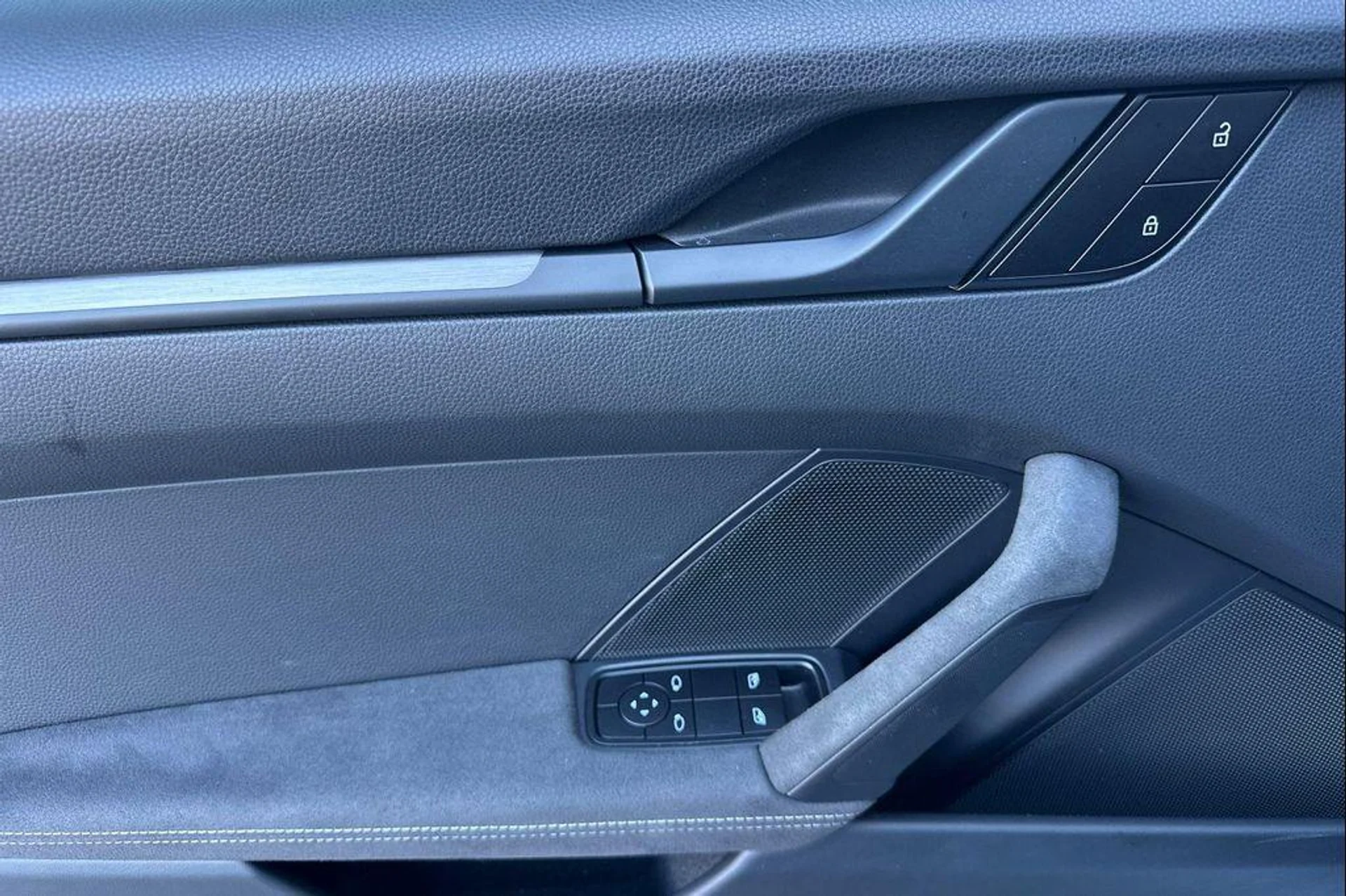 mph011_3906264292_wtdtj_I_Wvo_G2ify_G_Rh_M_3_JS_6_U1o_eff45c18bf