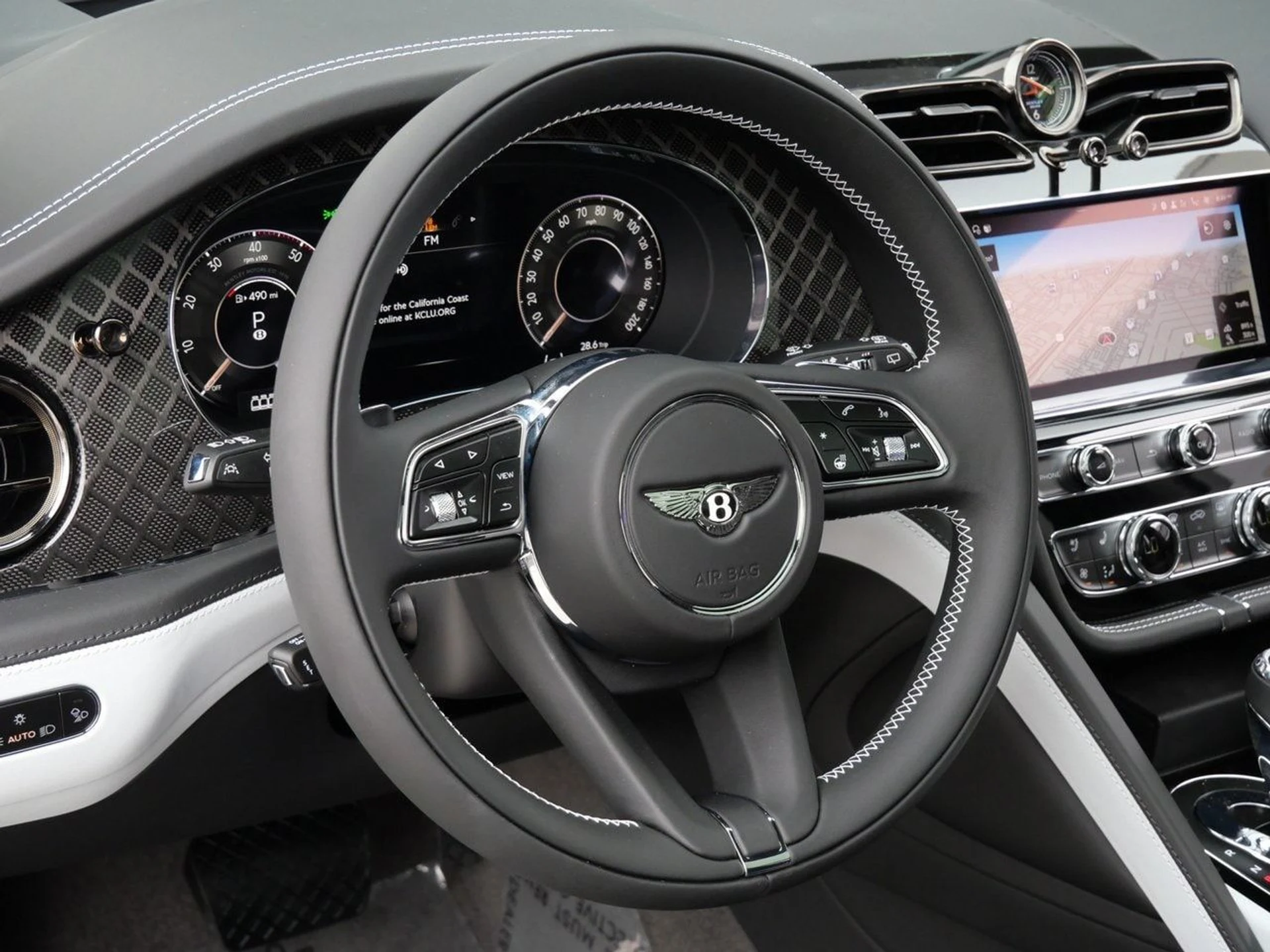 mph011_3907049441_bf29f72c51429c321690472ab6abfc18x_65c1192eda