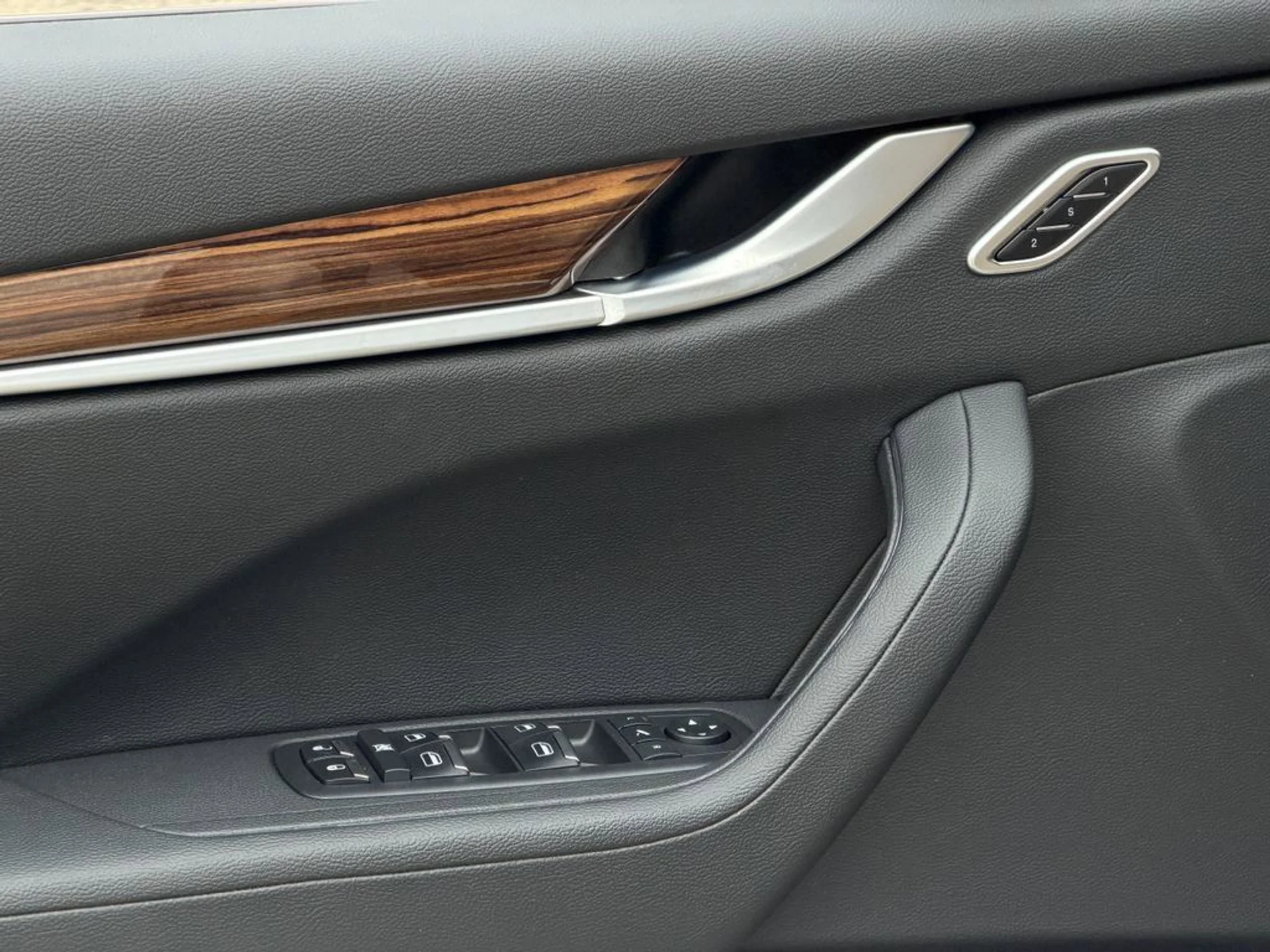 mph011_3911755512_b161206586ca4099bd8e516e2561646f_e7ba77e0f1