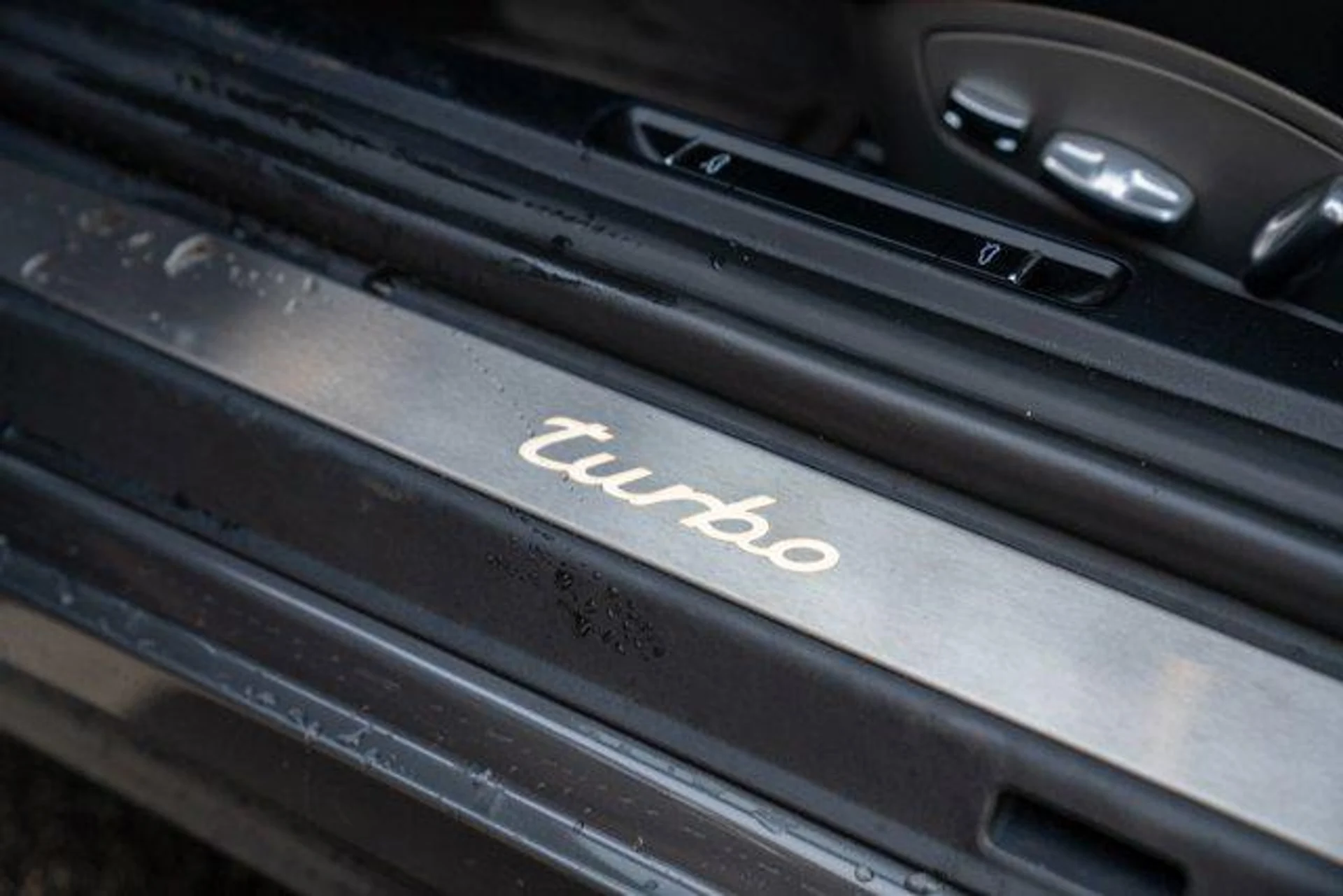 mph011_39168909_Ud_Ngssw_JM_1wnj_OE_Ug_Z2_XS_9_WGO_8_d54a27419f