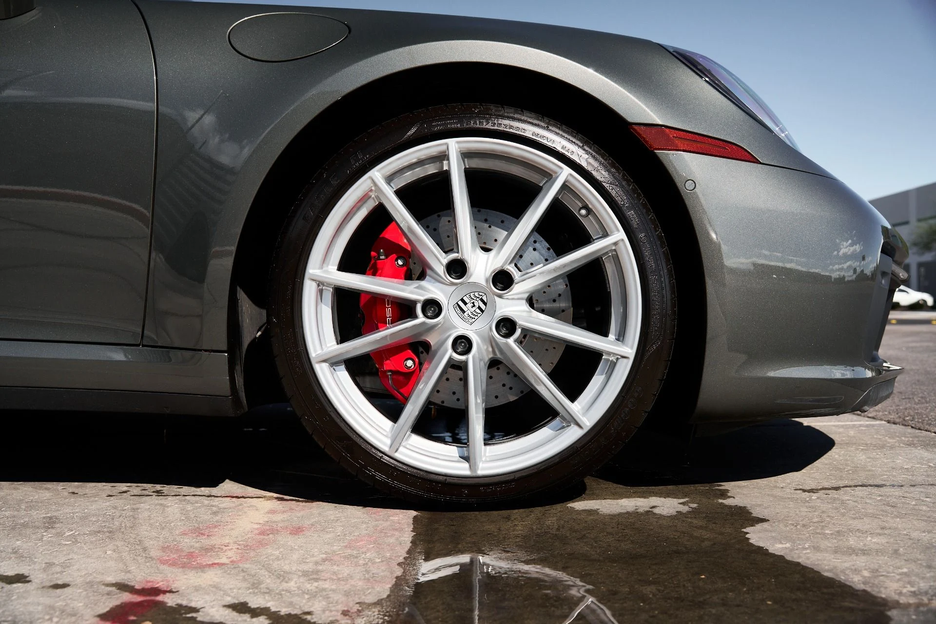 mph011_3928084386_Used_2022_Porsche_911_Carrera_S_1760208039_2639e73879