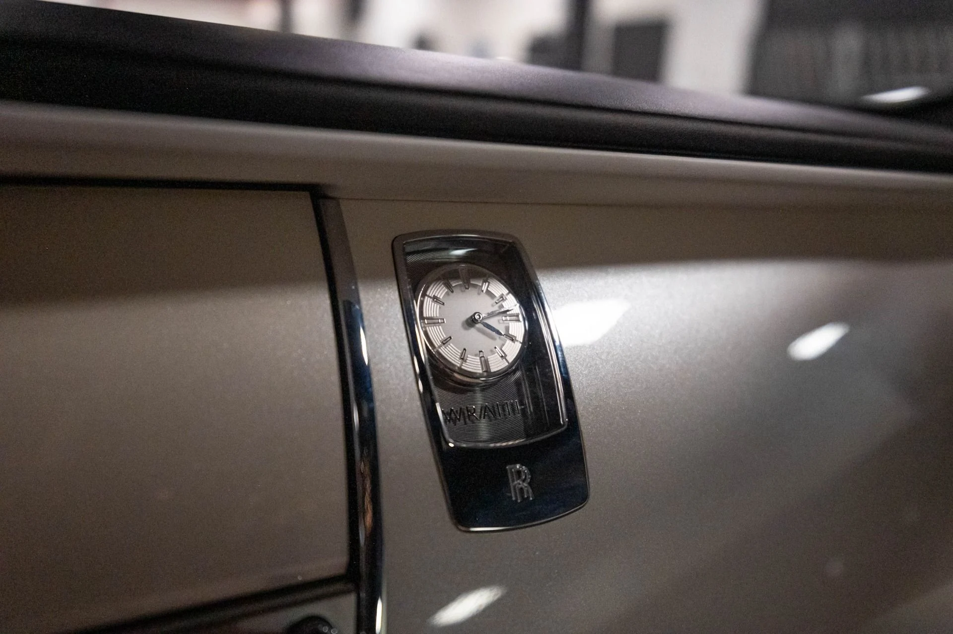 mph011_3929371004_Used_2016_Rolls_Royce_Wraith_Base_1786743123_0a52c14f0f