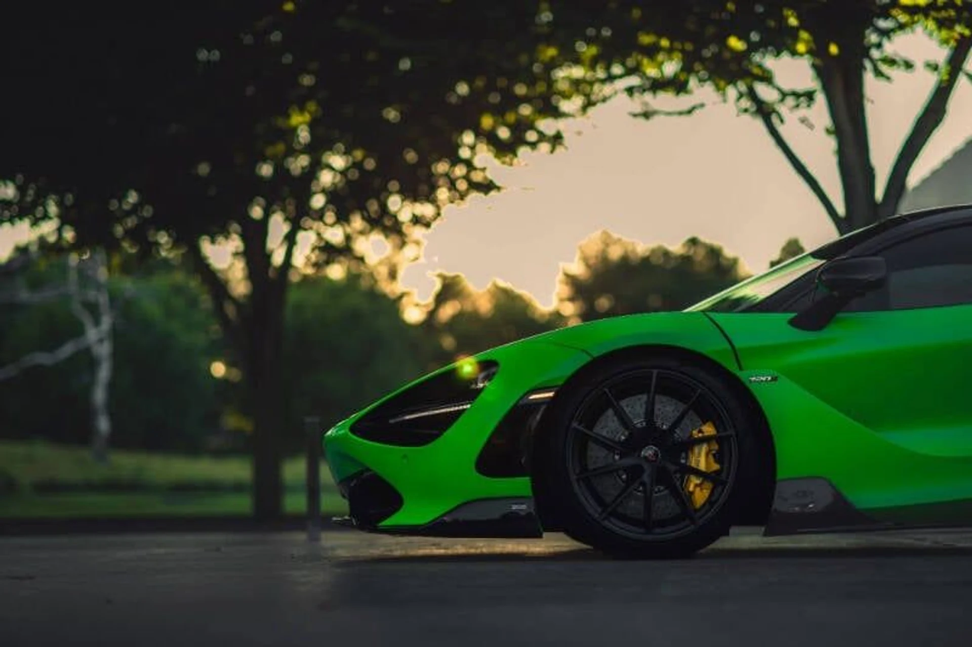 mph011_3929903489_2018_mclaren_720s_performance_2dr_coupe_7496bb03ed