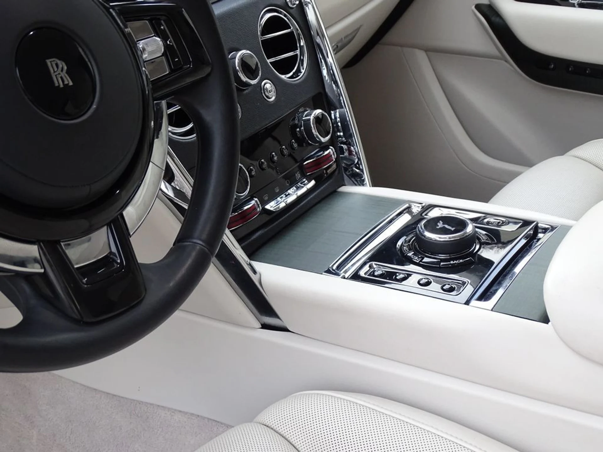 mph011_3939391602_b7be13a5fe84bf591666a6fb96736fecx_1103f5d617