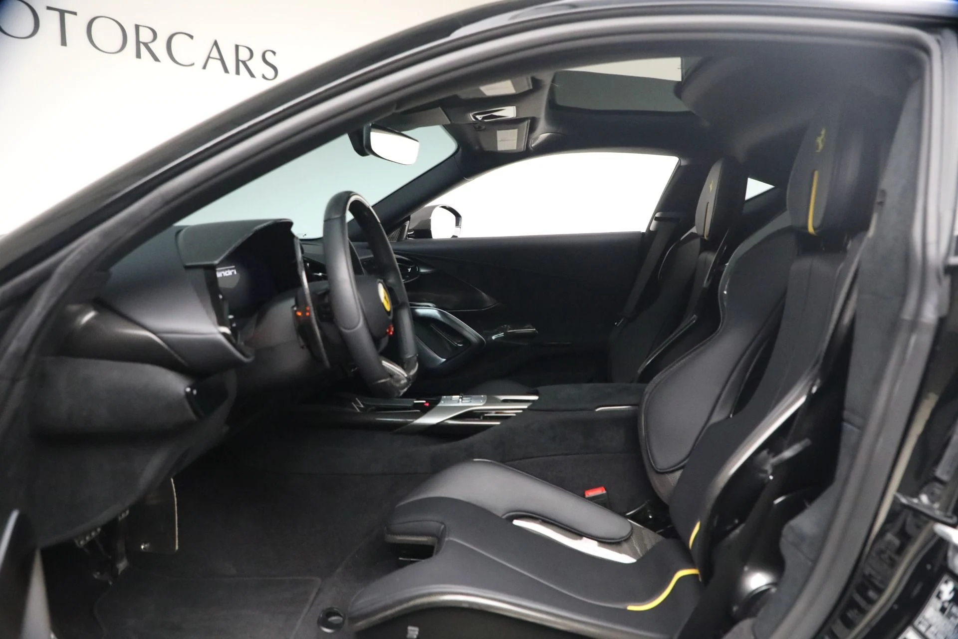 mph011_3941867066_Used_2025_Ferrari_12_Cilindri_1771948573_ff22dcb254