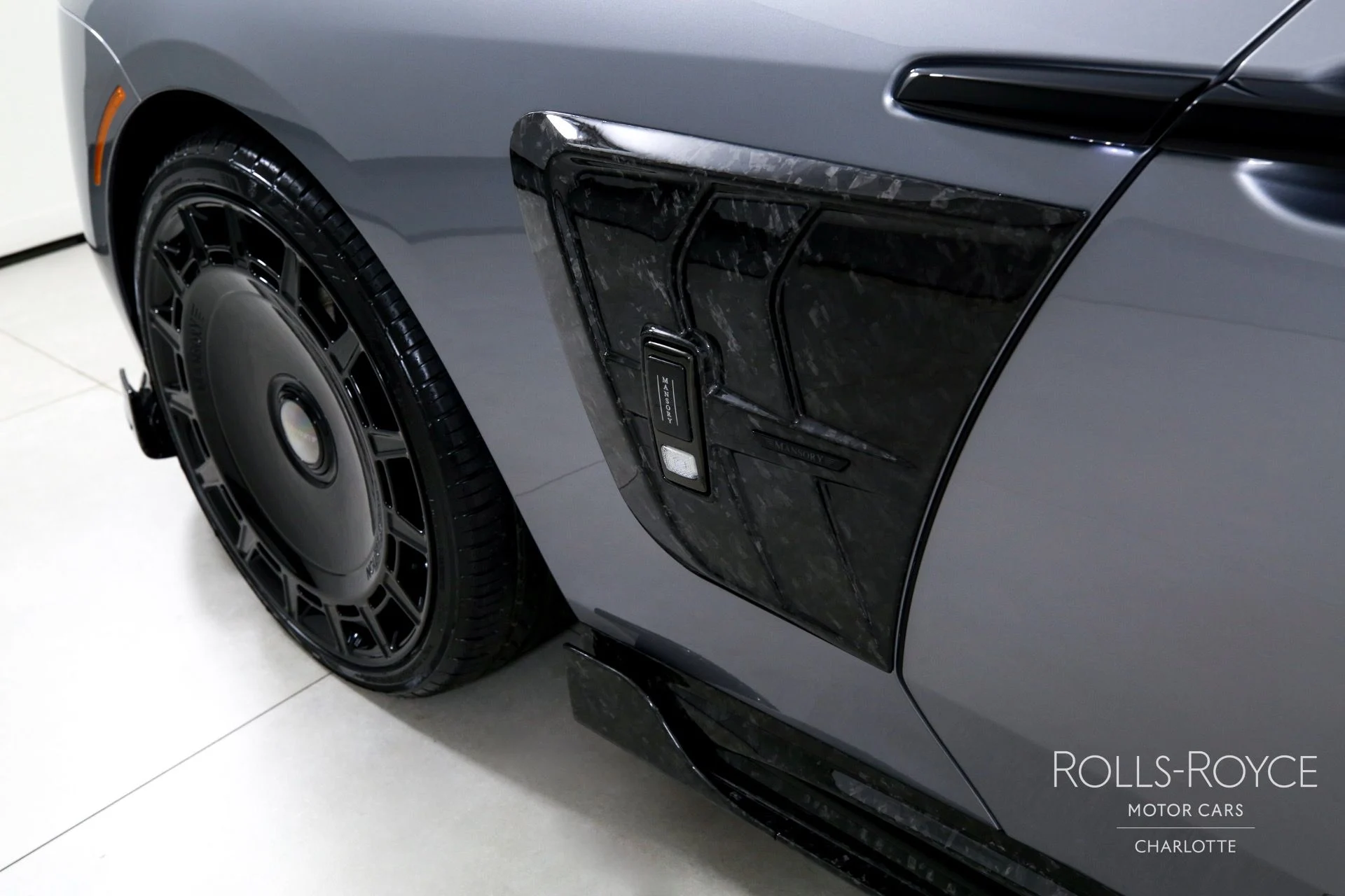 mph011_3942075863_Used_2025_Rolls_Royce_Black_Badge_Spectre_1749579885_9d2f0dd78d