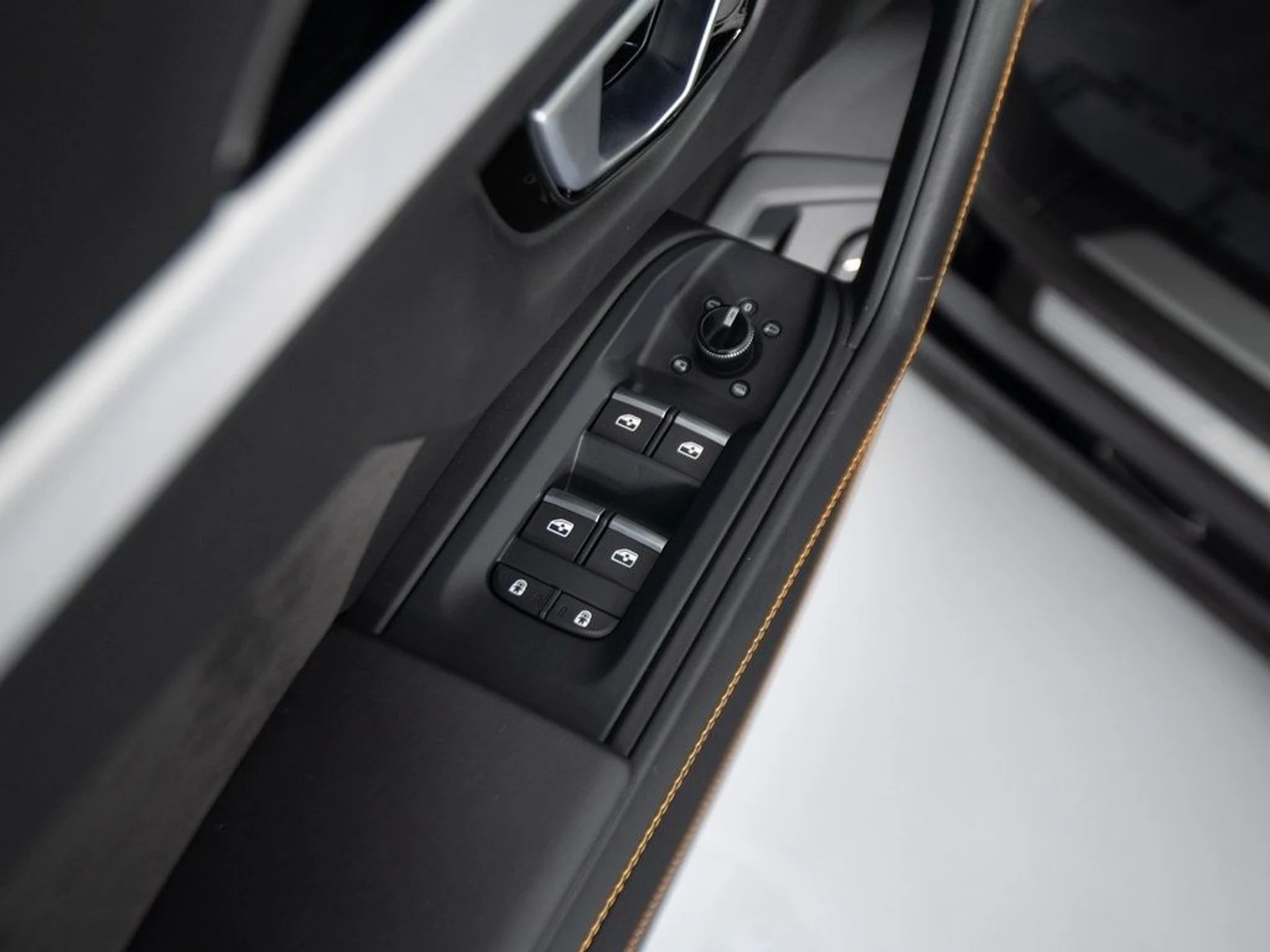 mph011_394477371_27588ea5025094f0e6227bd9ef51fc67x_7fd1babe89