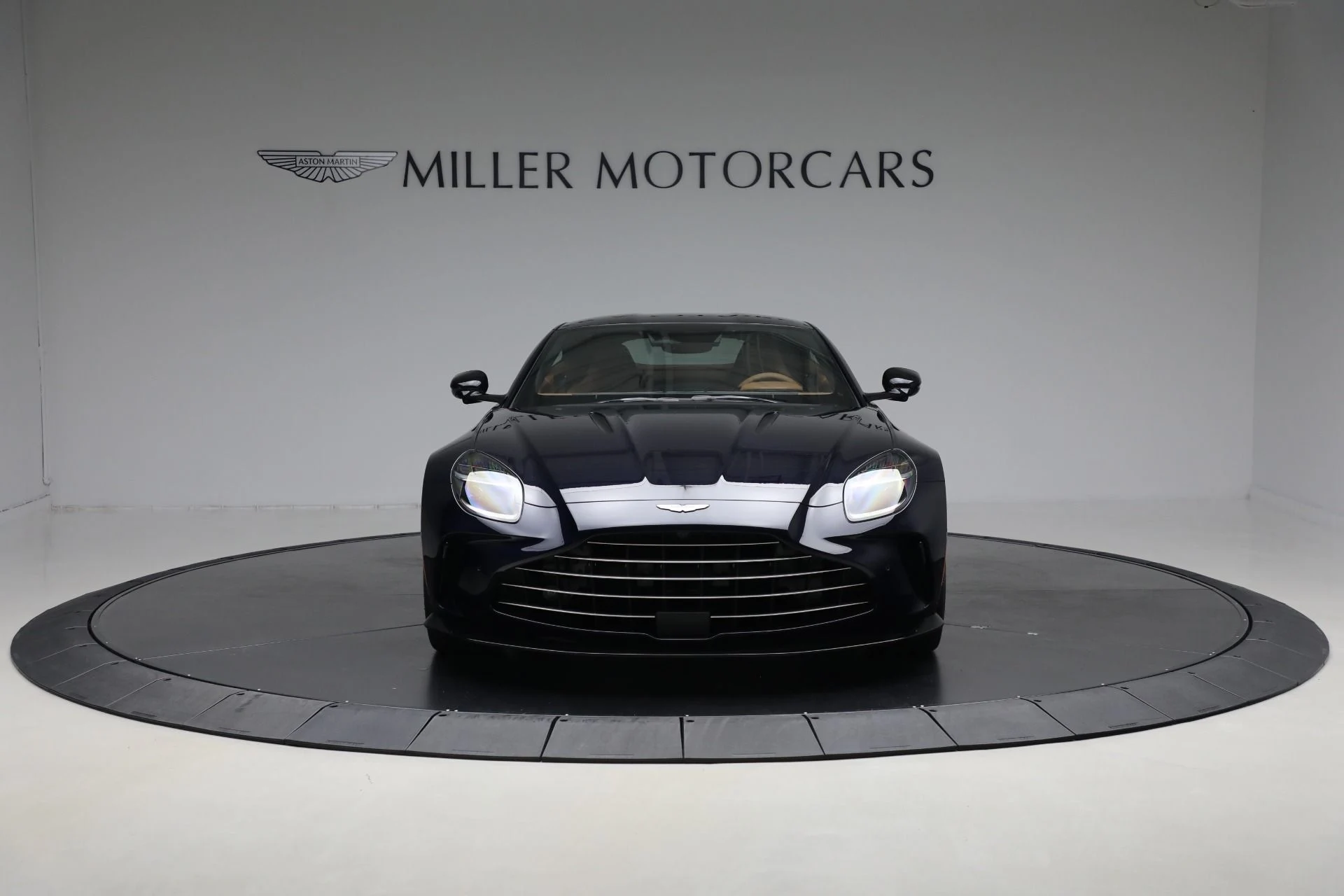 mph011_3947819576_New_2026_Aston_Martin_Vantage_f45b2b5b90