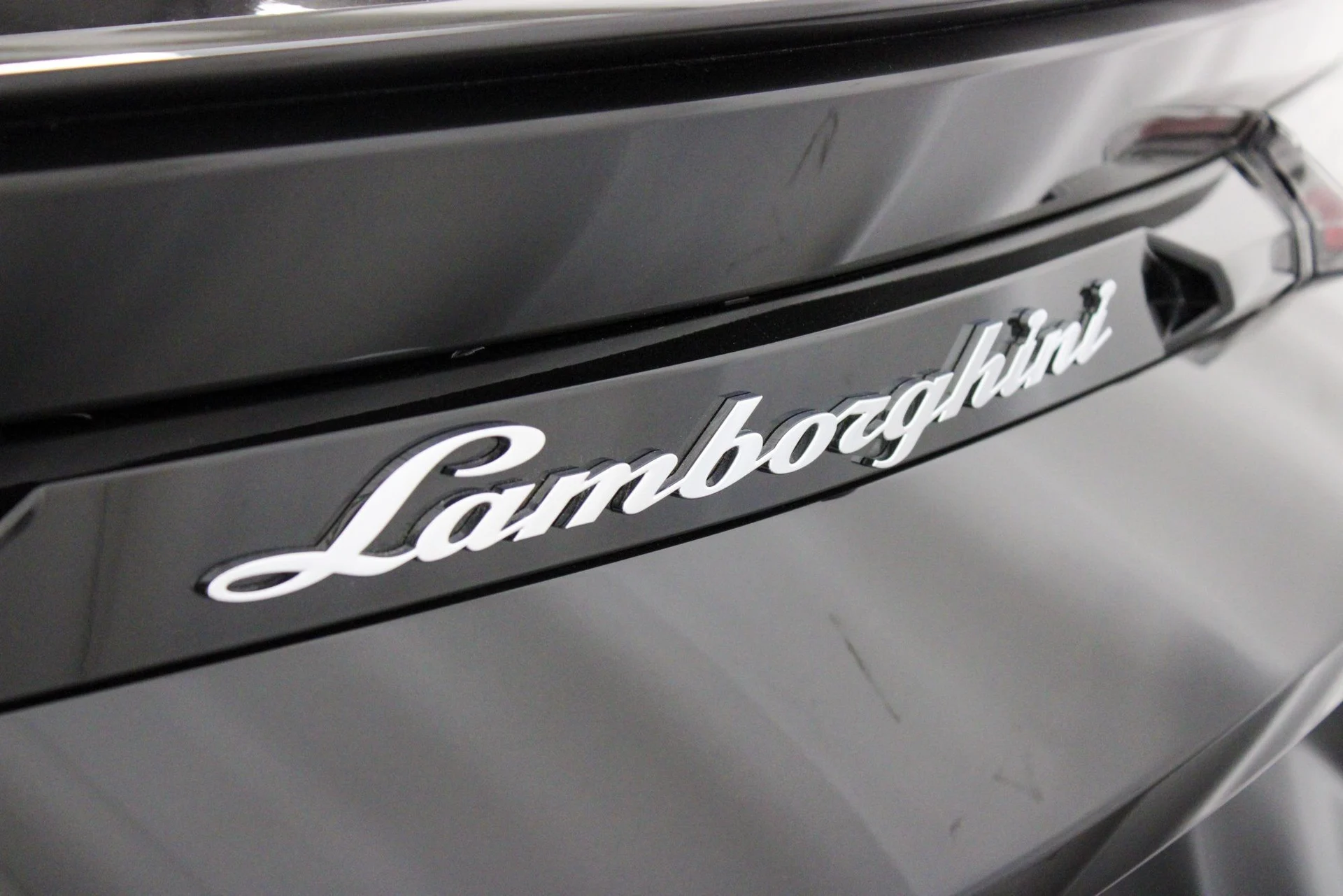 mph011_3968169725_f80a3100af07537f8915b3c13429c355_d0ffcbe950