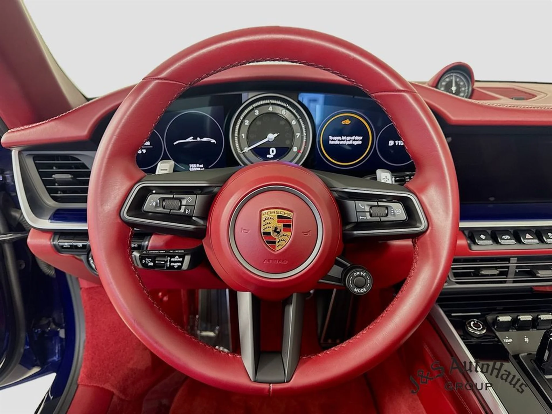 mph011_3975132269_4jbnvv8hea7imo3p04w5rzh8bnji_d77b8a8536