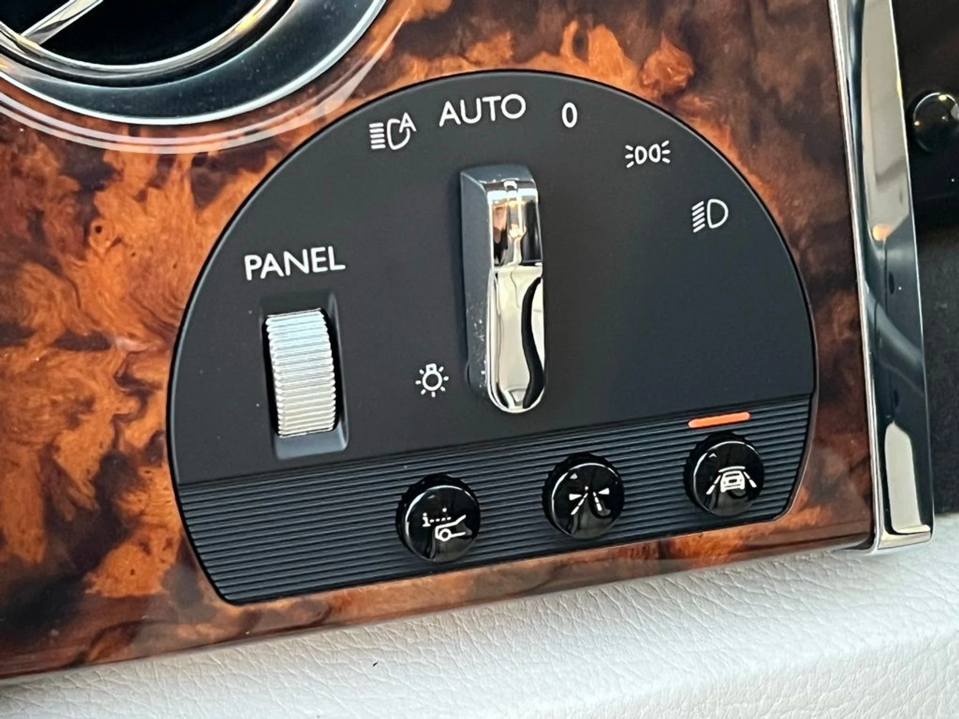 mph011_3979872975_c68a18376e9bd1027bedd2b5de820941x_9aace908c9