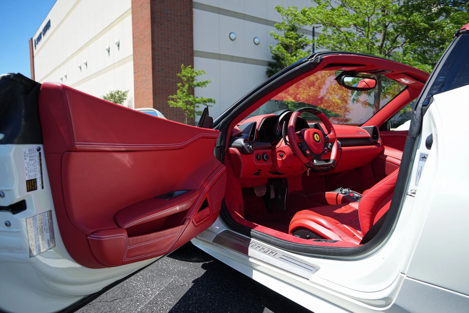 mph011_3981455498_Used_2013_Ferrari_458_Spider_1781897599_481b0efd07