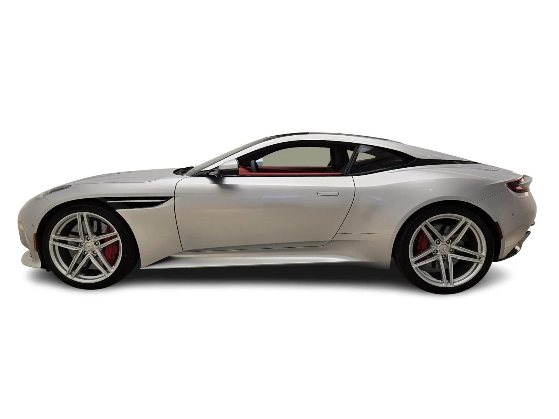 mph011_3989105195_New_2025_Aston_Martin_DB_12_1753161472_93031ddbf9