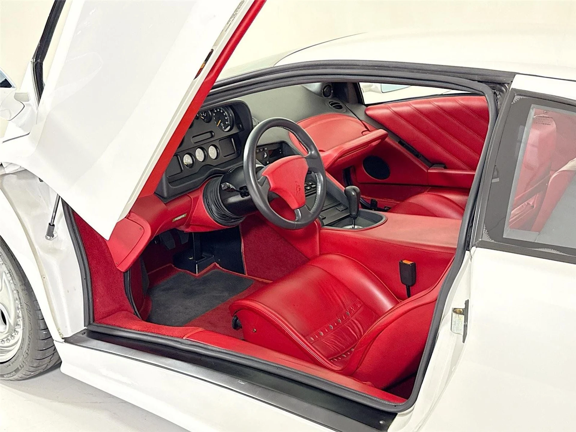 mph011_3992565871_f17c3e59dd04448f94d43c147c4ab117_2cb8992381