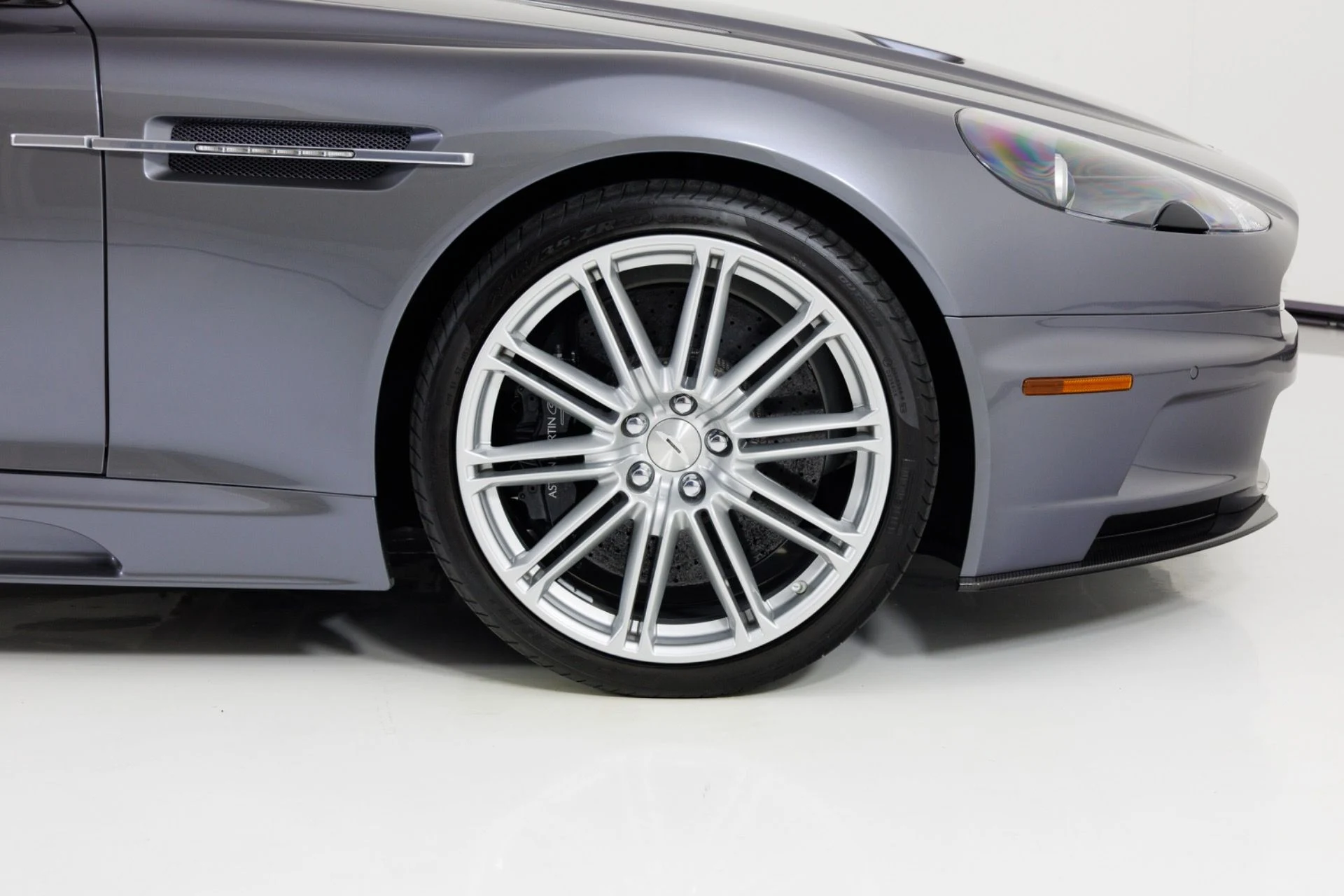 mph011_4001449073_Used_2010_Aston_Martin_DBS_1792190091_330f2828a3