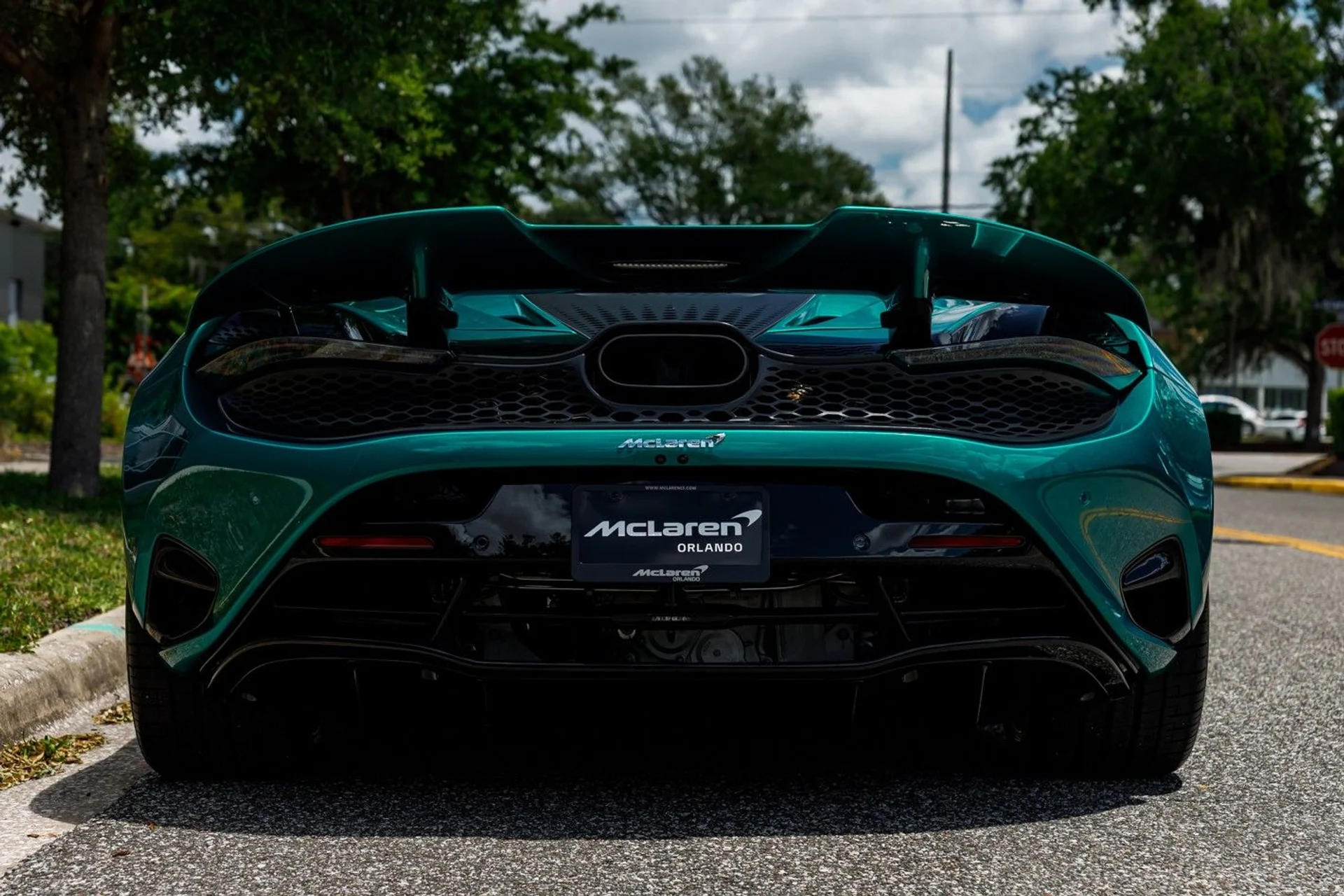 mph011_4001989717_678_p12_l_62166344f1