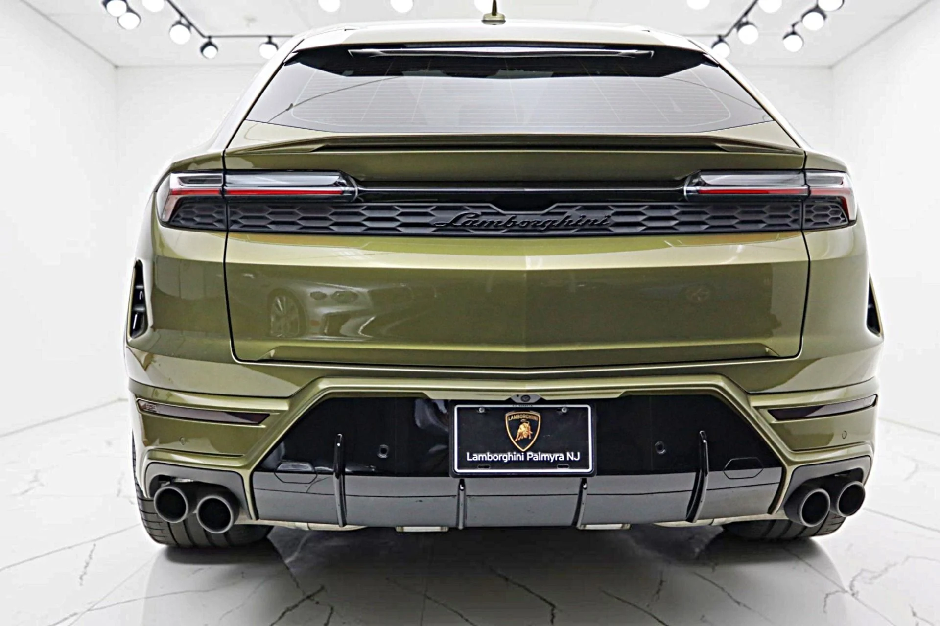 mph011_4003831671_Used_2026_Lamborghini_Urus_SE_77d44ff768