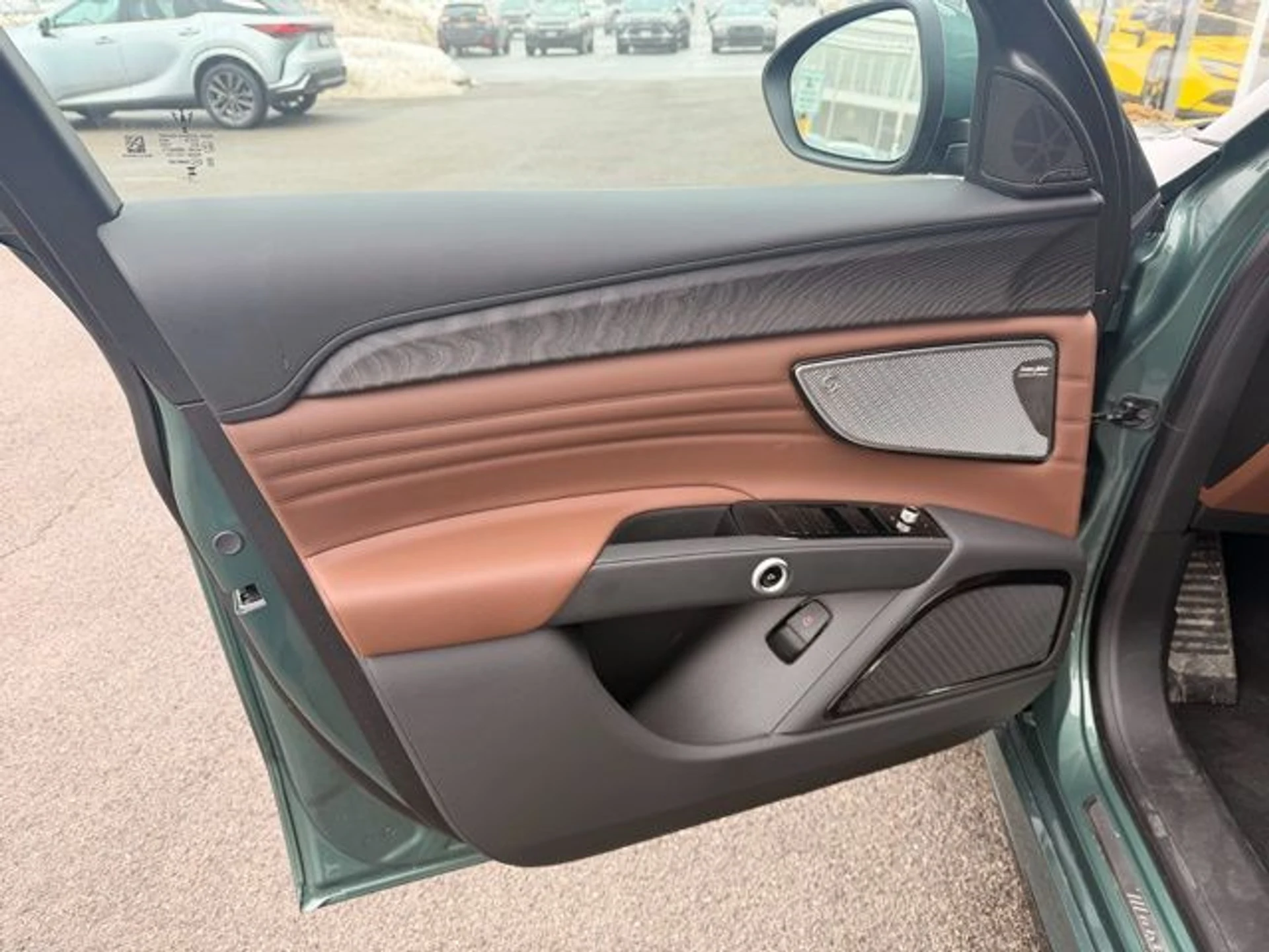 mph011_4006104263_1485bbb11db6c4d85f8ba24ec98c33f3_b3b4802615