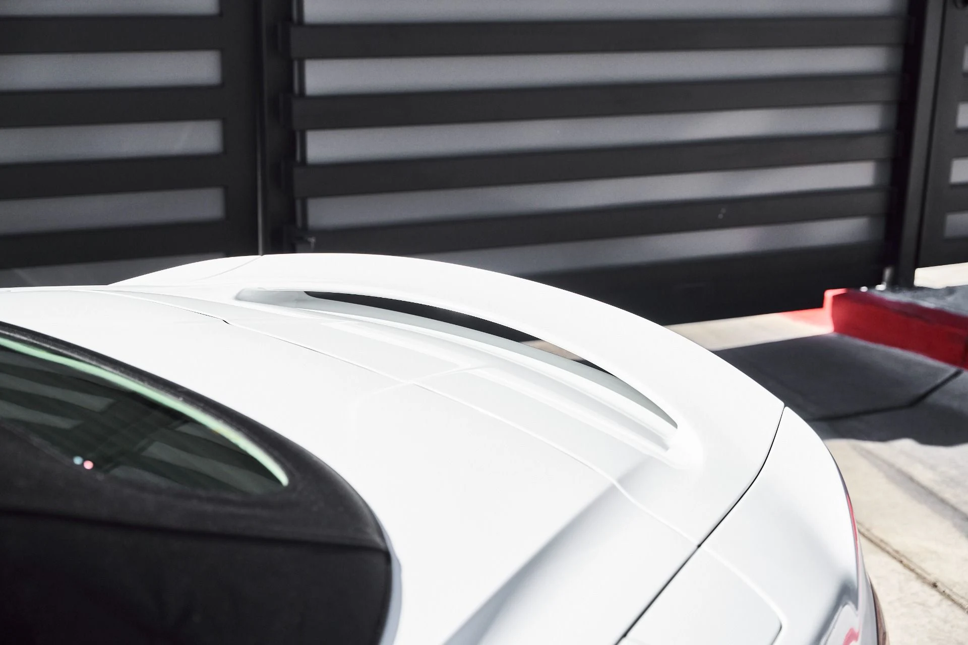 mph011_400765190_Used_2017_Aston_Martin_Vanquish_Volante_1773797496_f51f18535d