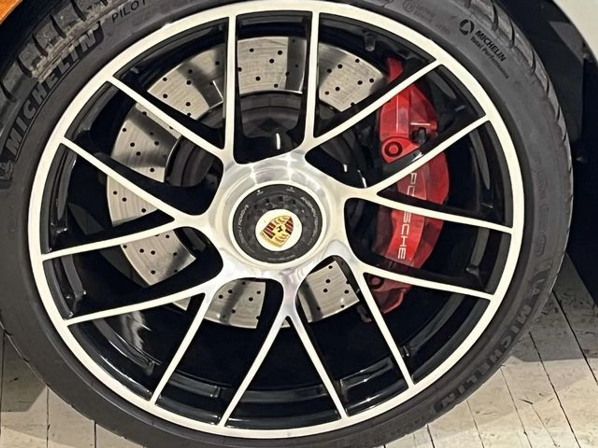 mph011_4016569273_f410688d8d301eb4d43e531212dbe645x_a8cf57d354