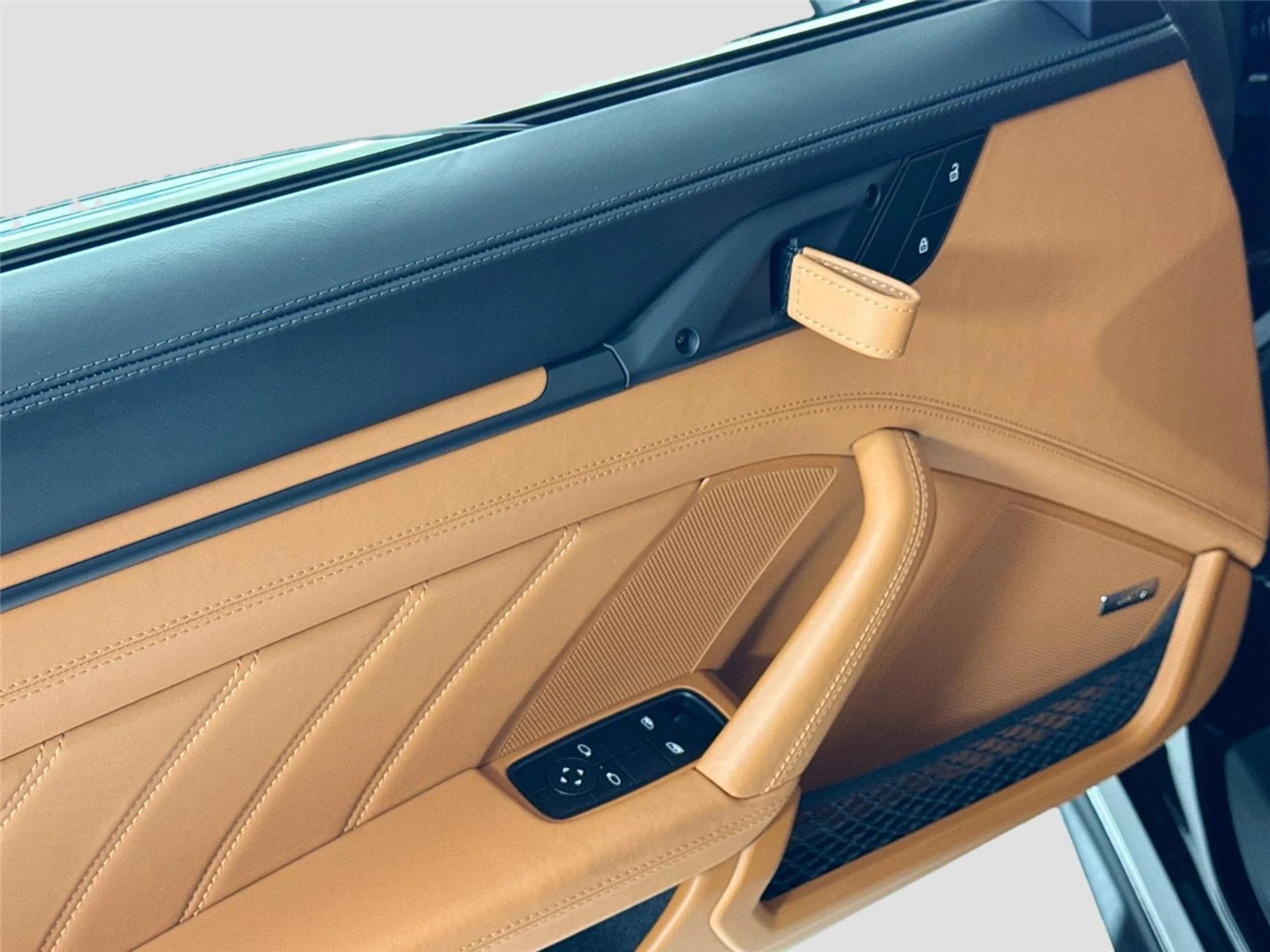 mph011_4021611803_ce9a9a179889cb437173c88ff9adc64f_a84e80f574