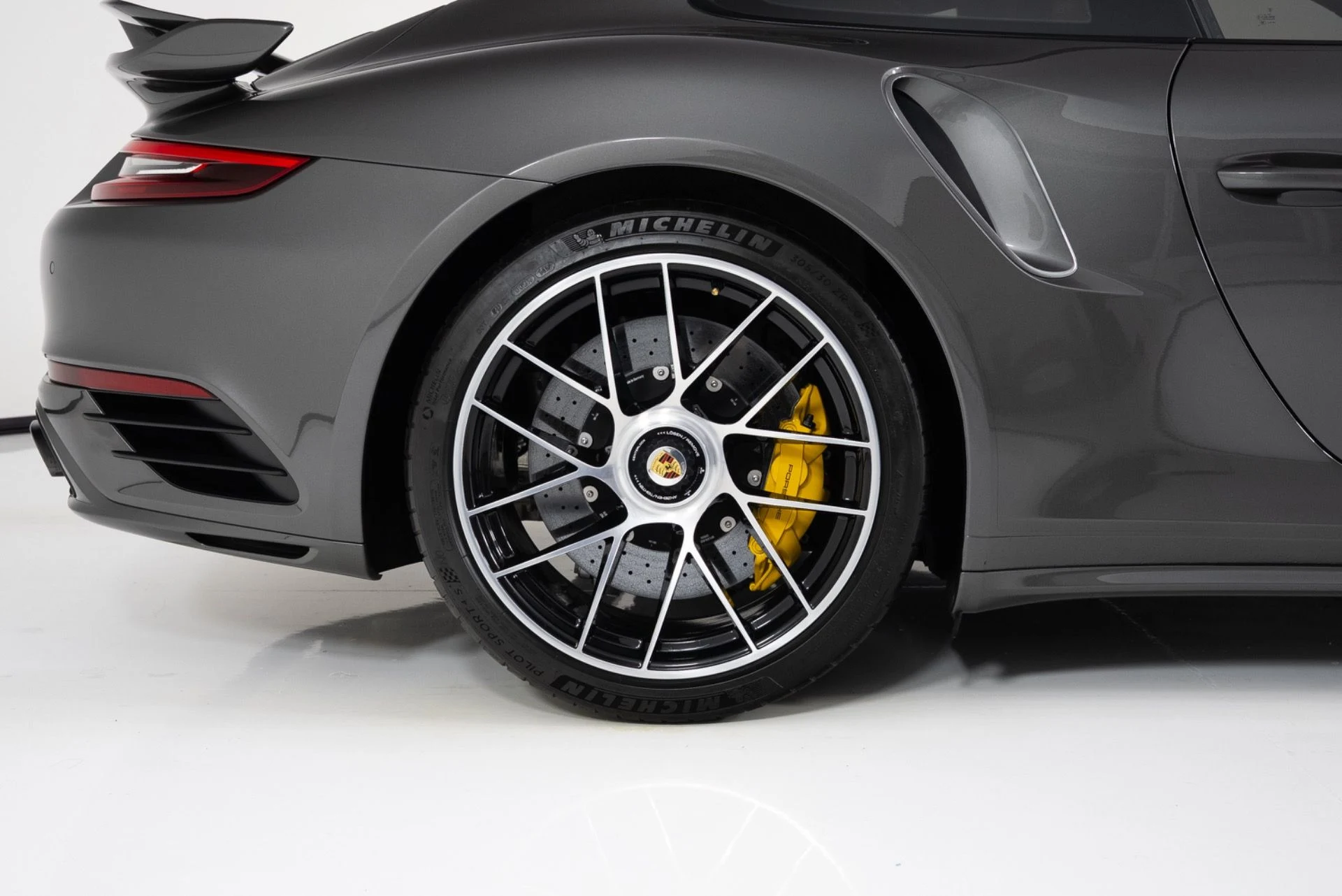 mph011_4029086790_Used_2019_Porsche_911_Turbo_S_1774999637_cfa9d8b64f